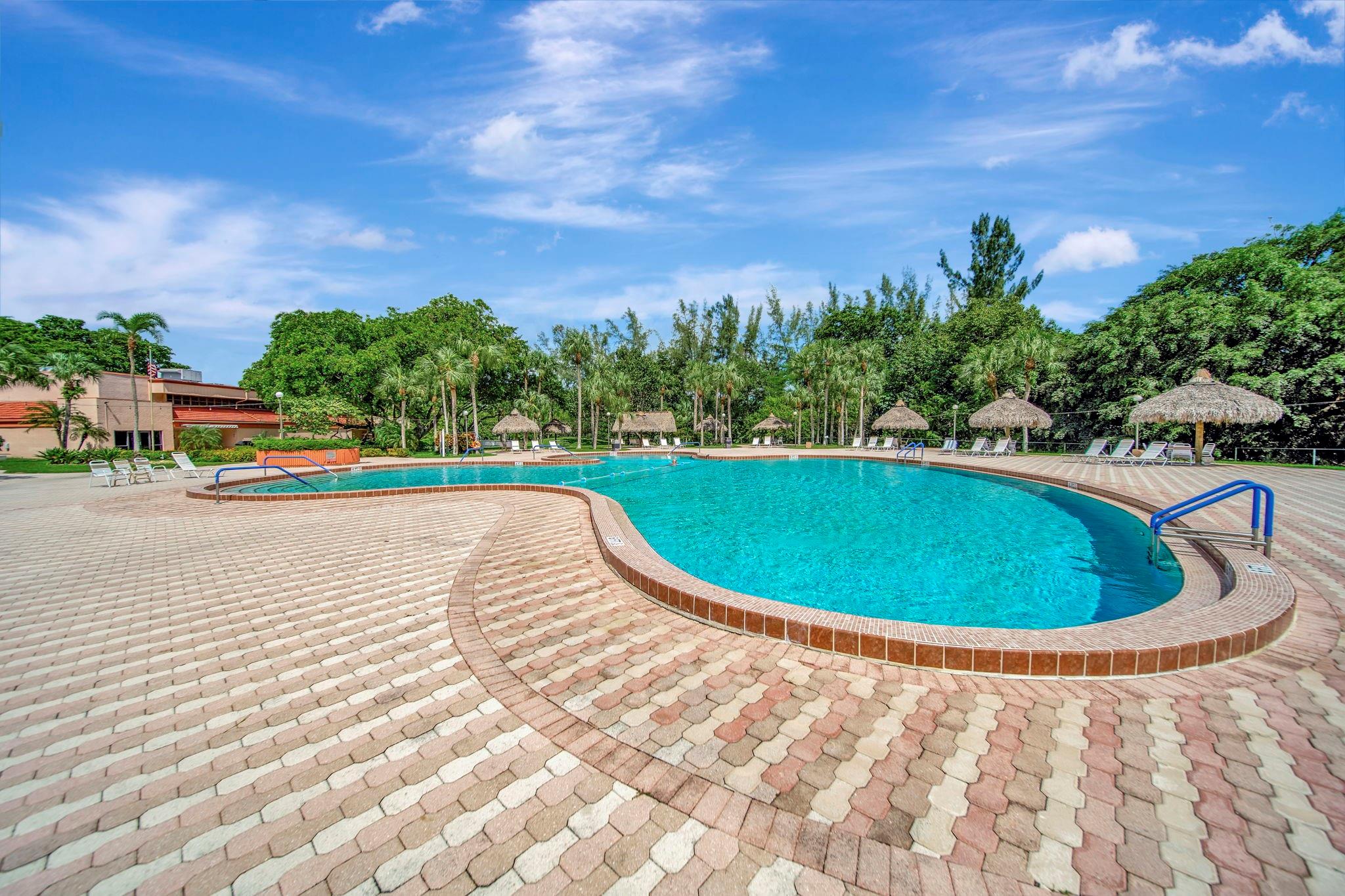 HOLIDAY SPRINGS - Residential
