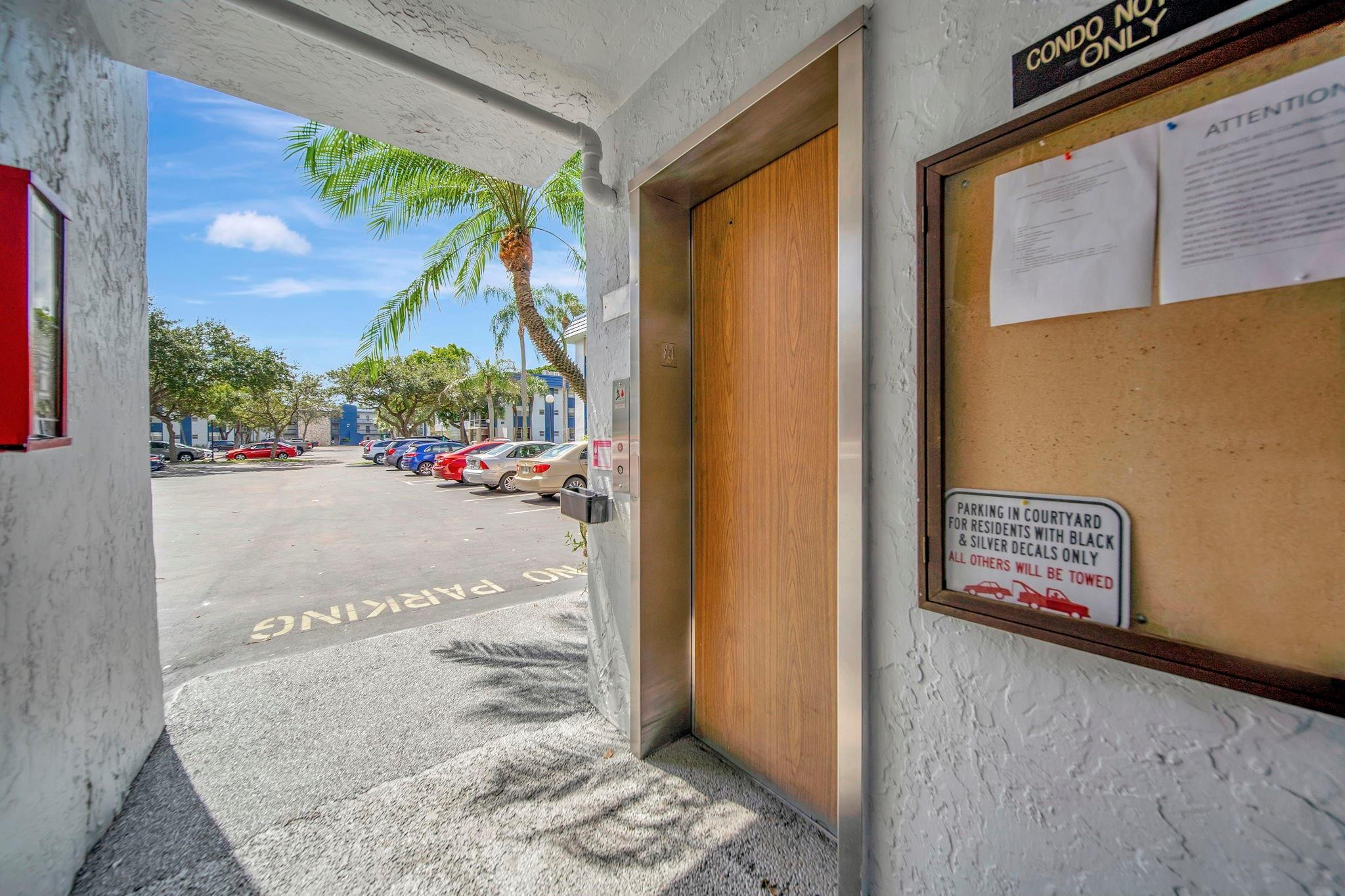 HOLIDAY SPRINGS - Residential