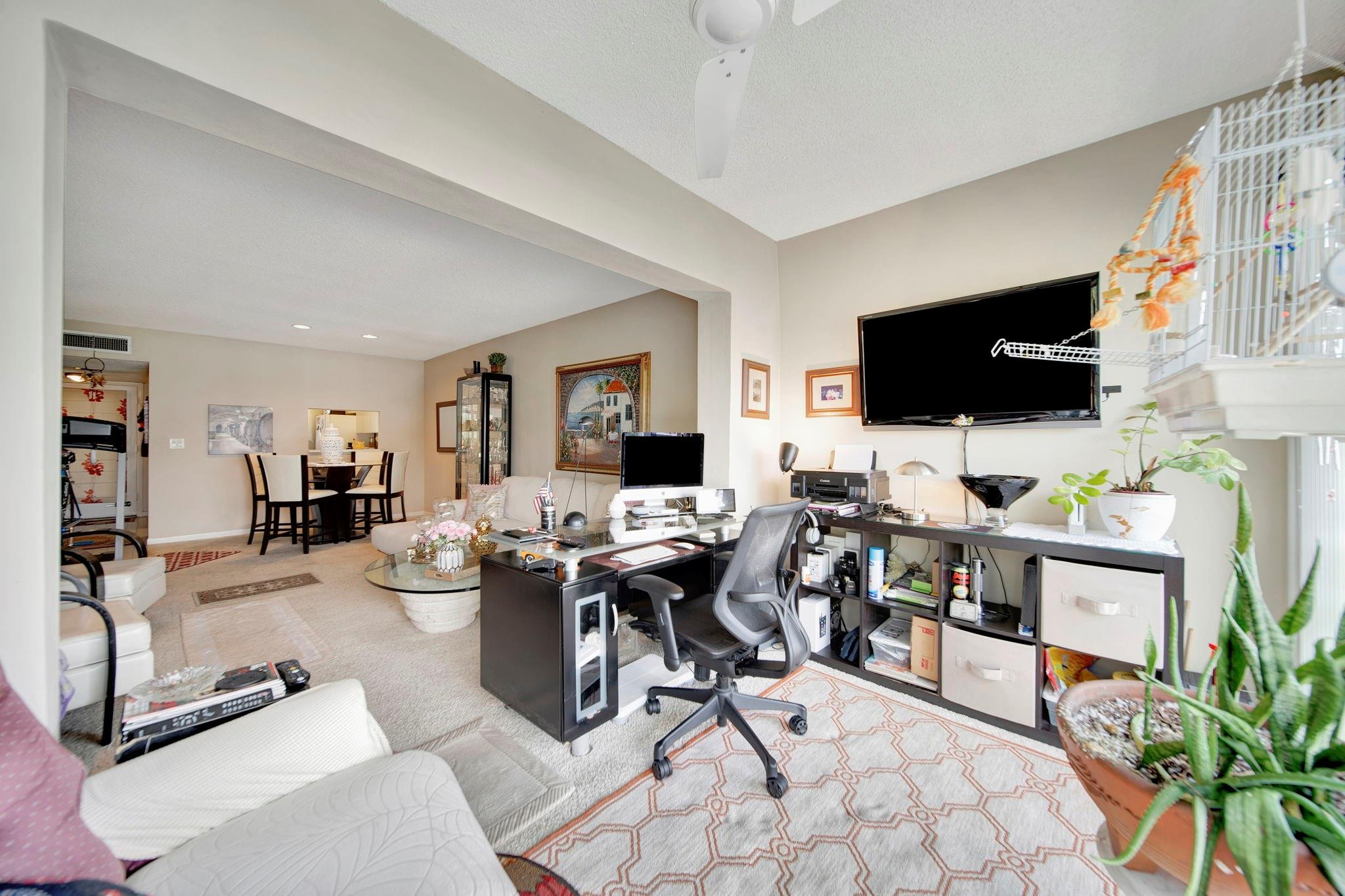 HOLIDAY SPRINGS - Residential