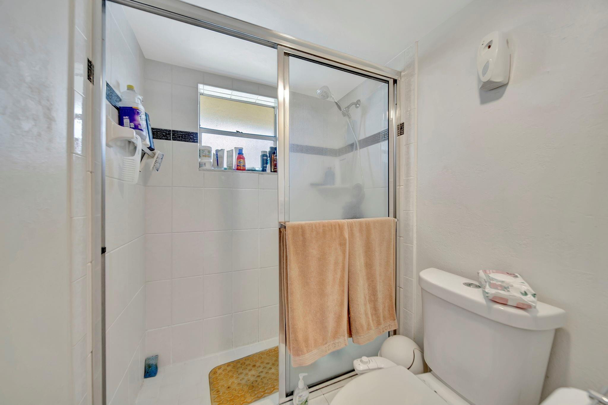 HOLIDAY SPRINGS - Residential