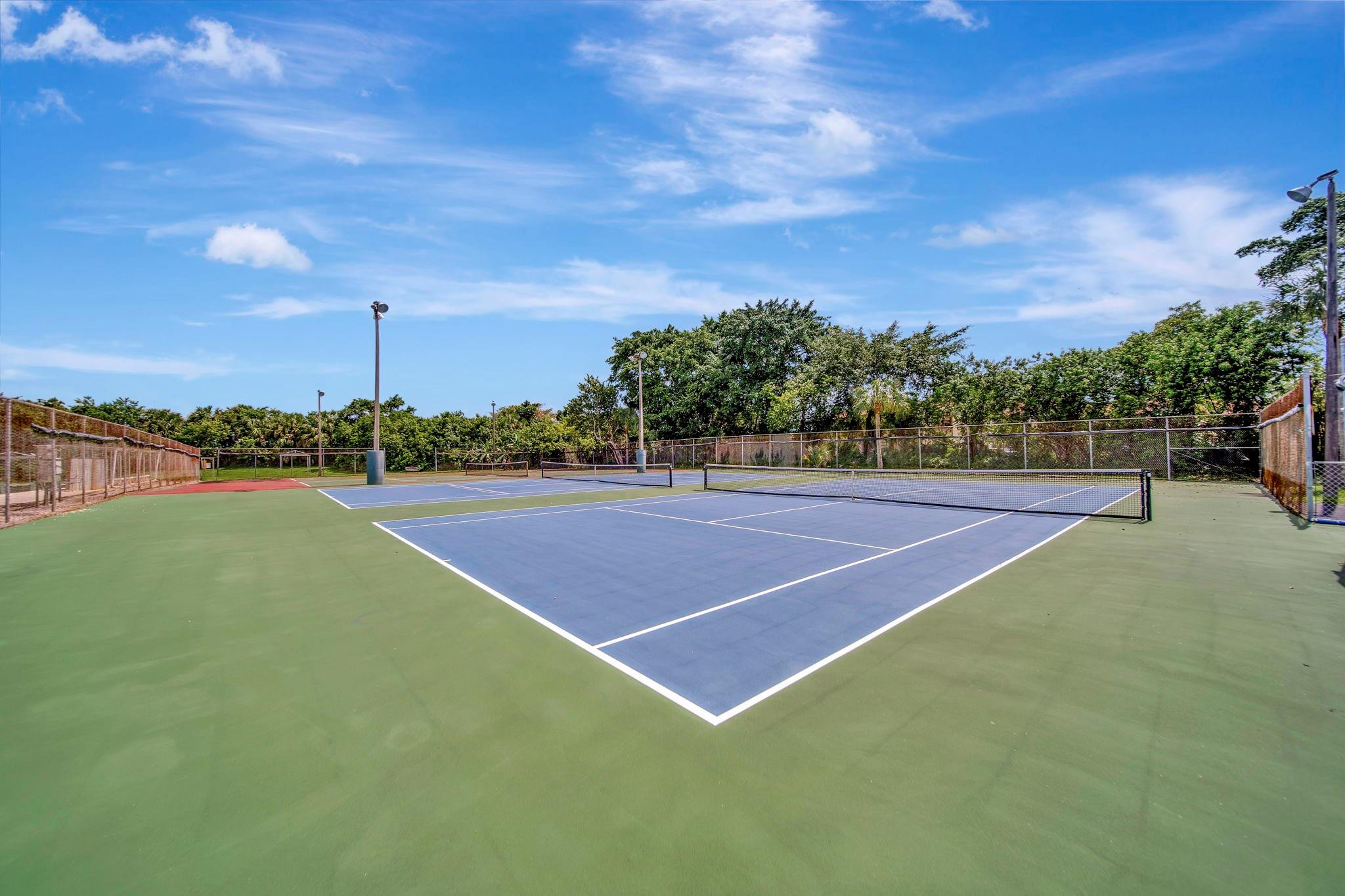 HOLIDAY SPRINGS - Residential