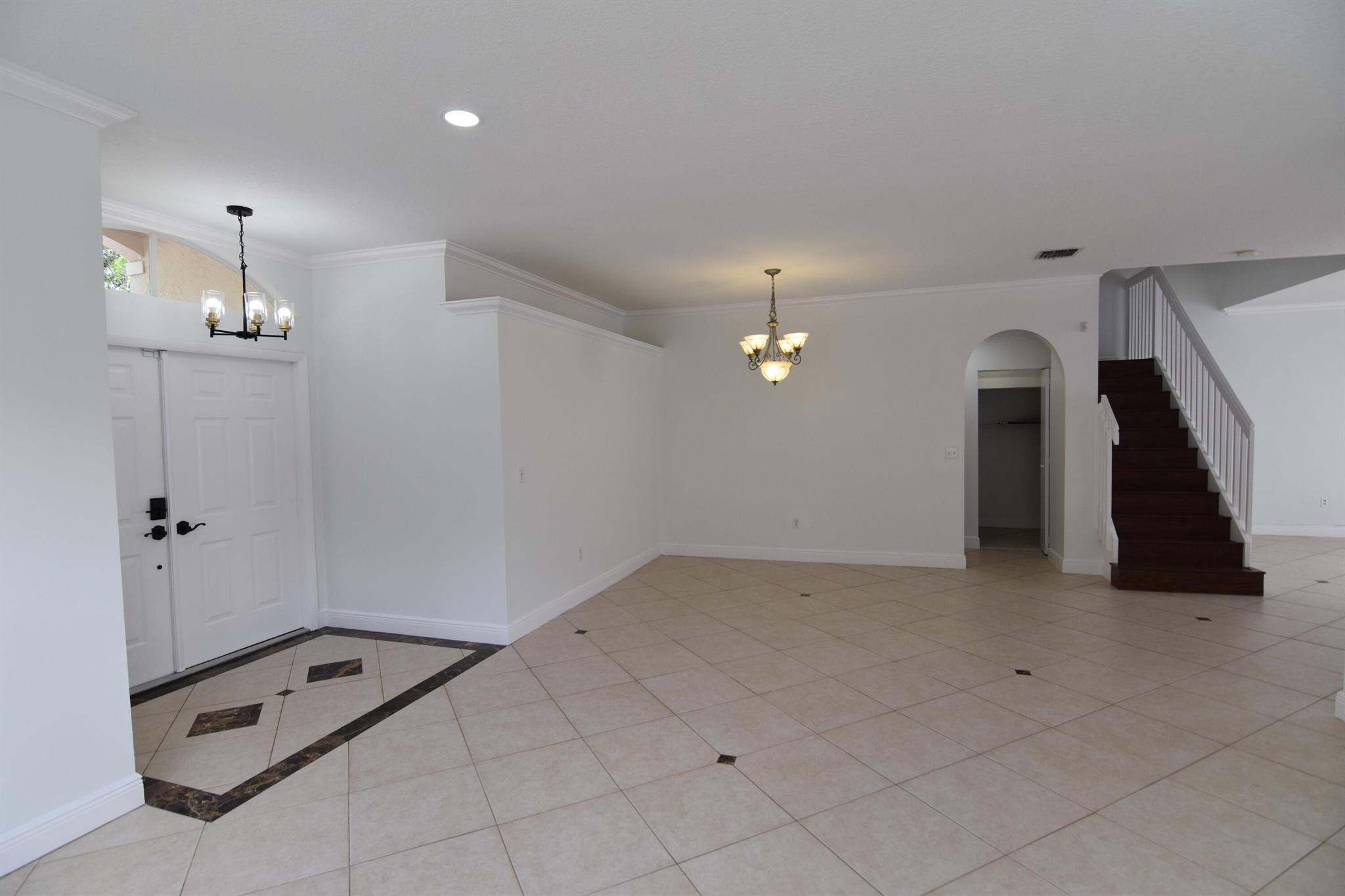 317 NW 159th Avenue