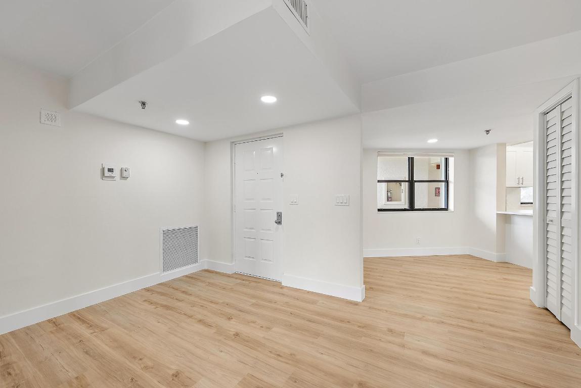 Sandpointe Bay - Residential