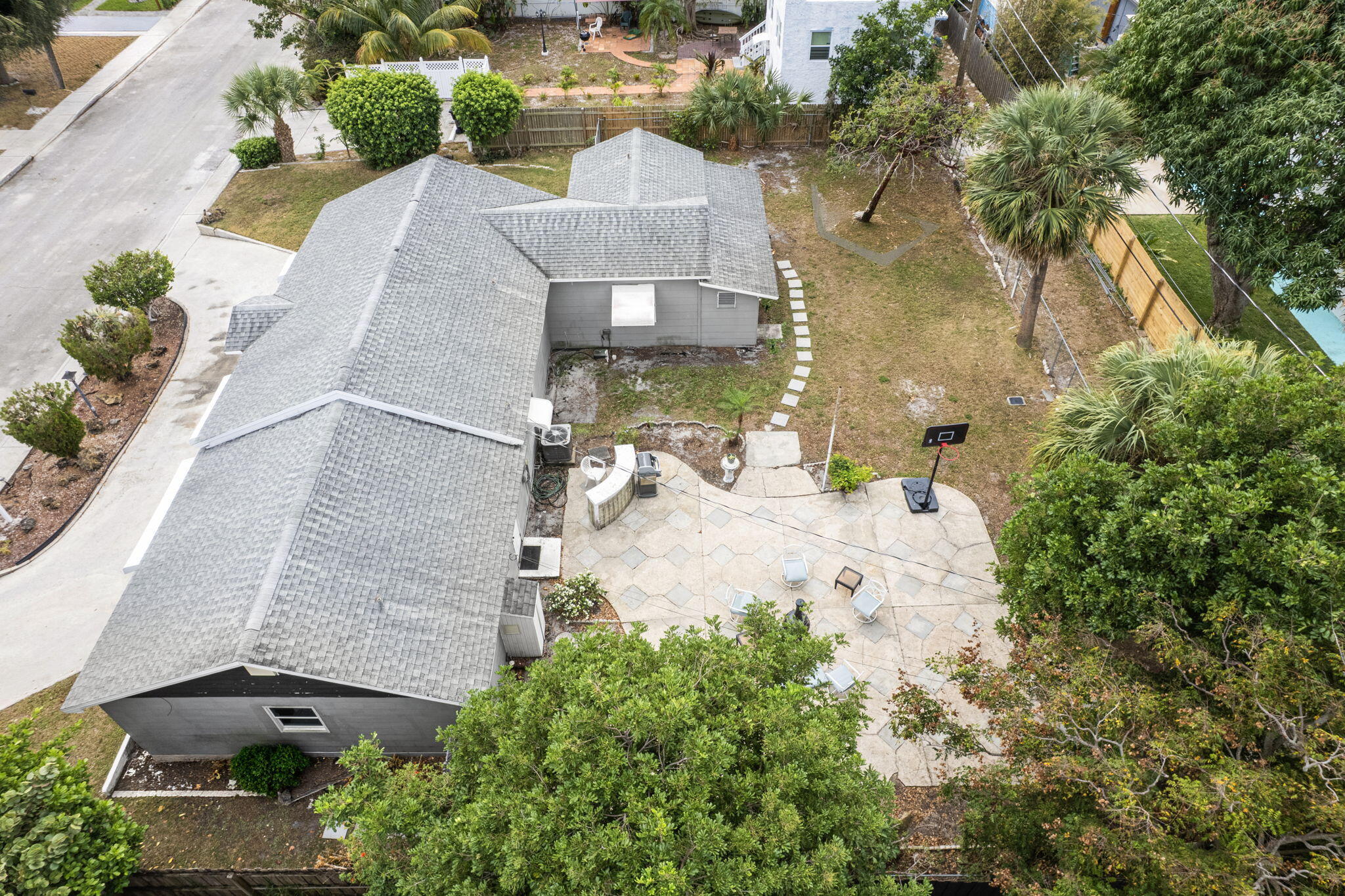 NORTH LAKE WORTH - Residential