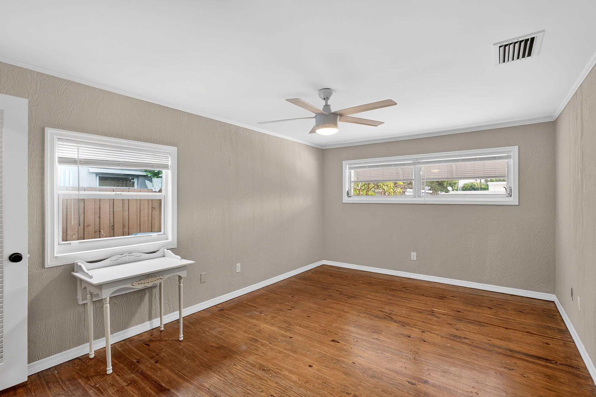 NORTH LAKE WORTH - Residential