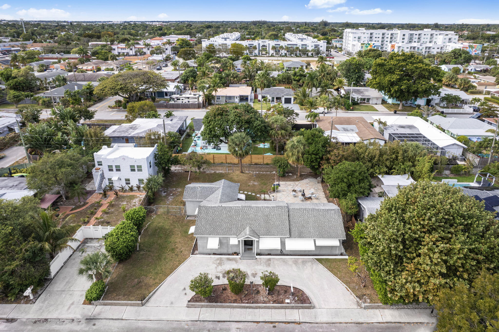 NORTH LAKE WORTH - Residential