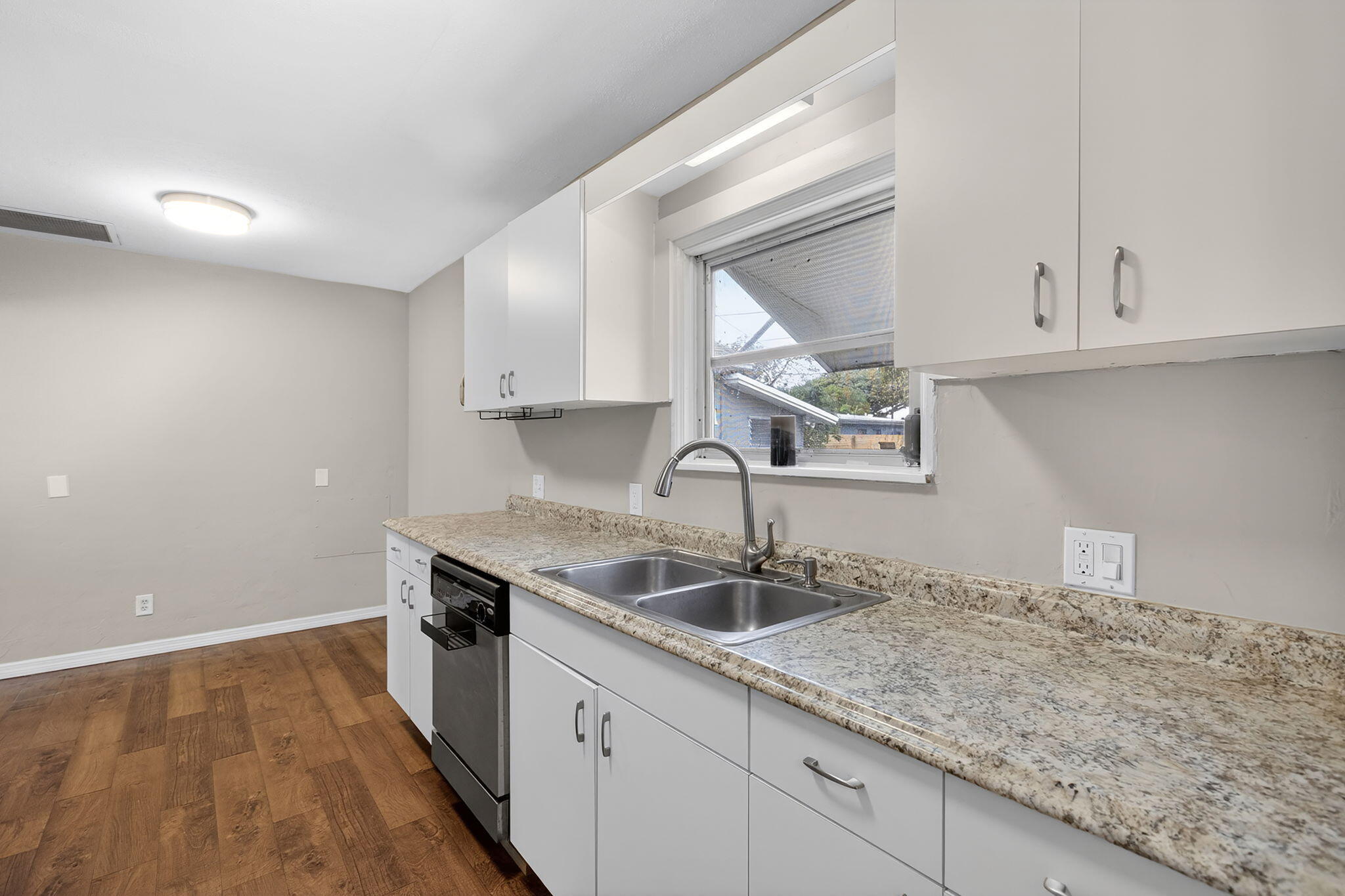 NORTH LAKE WORTH - Residential