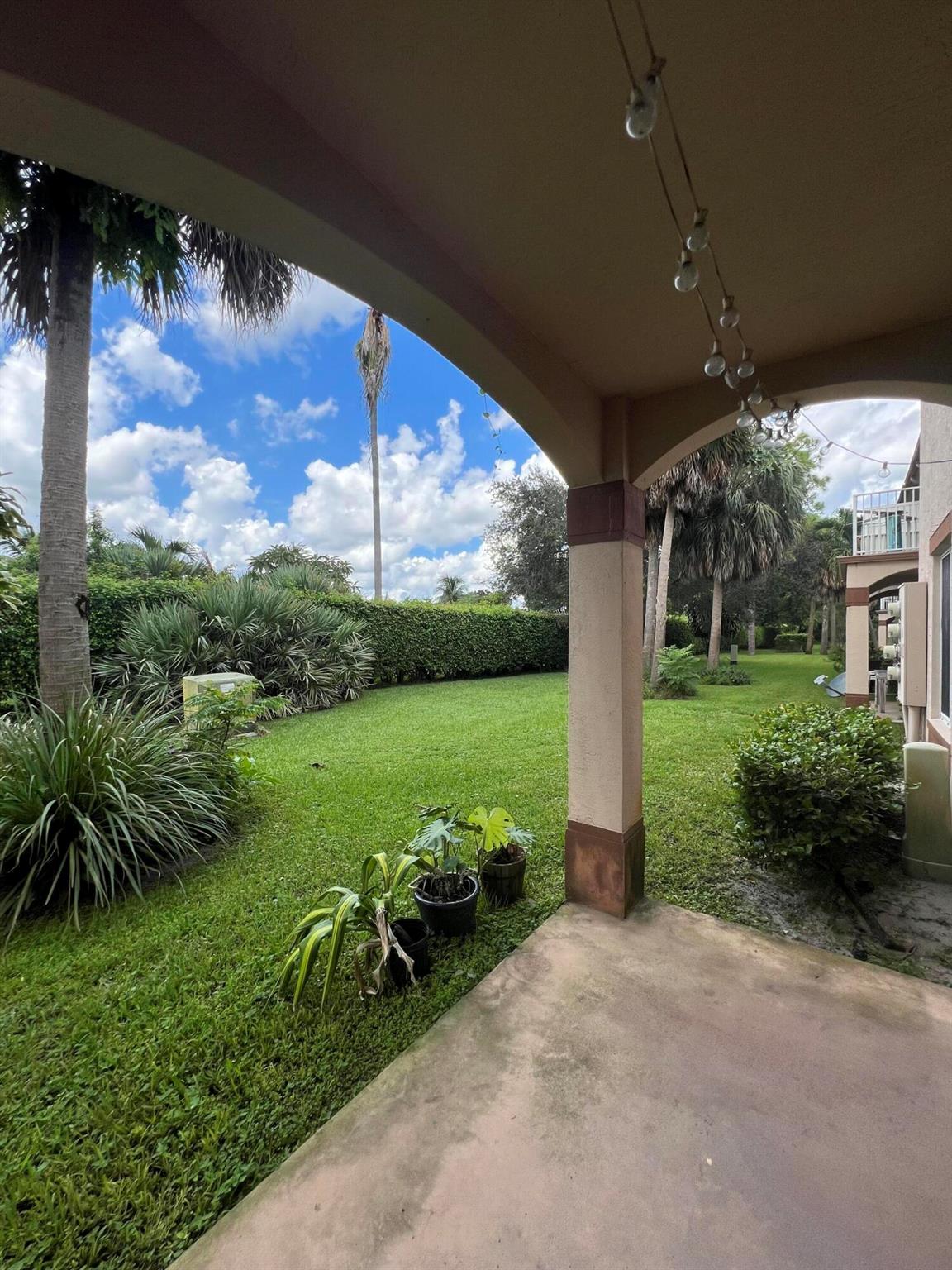 OAK TERRACE CONDO - Residential Lease