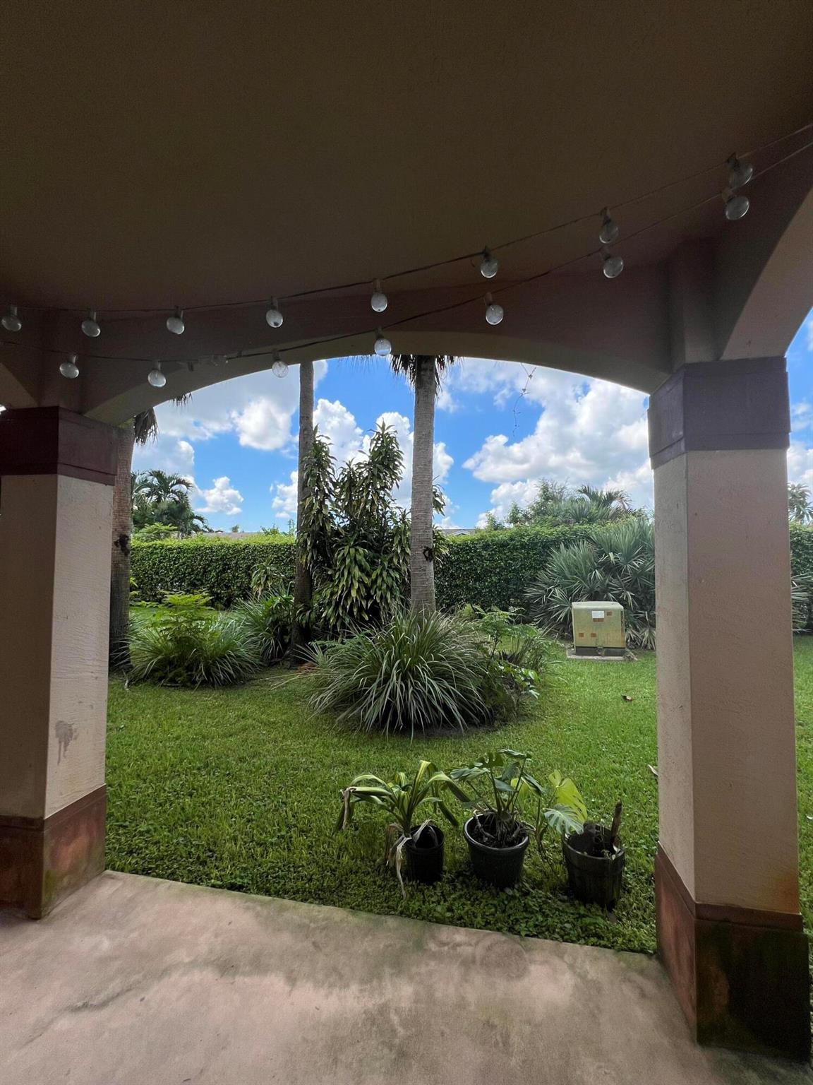 OAK TERRACE CONDO - Residential Lease