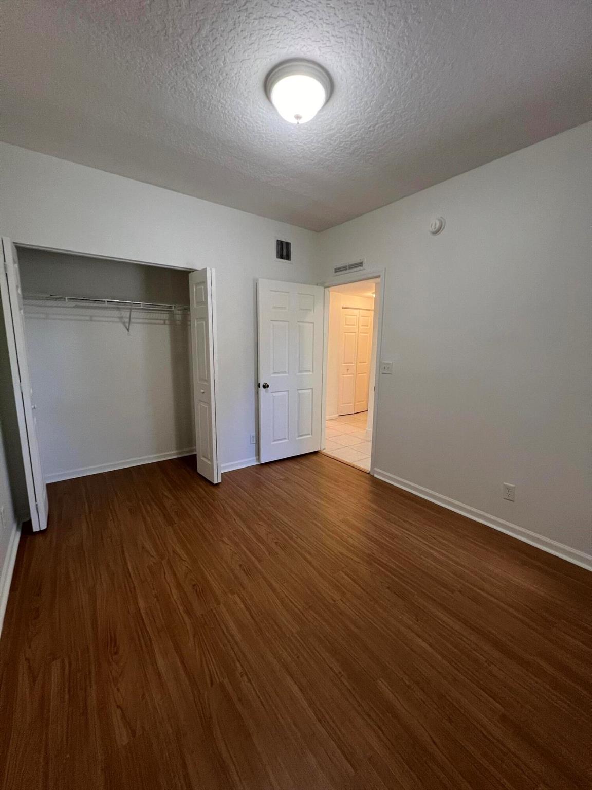 OAK TERRACE CONDO - Residential Lease