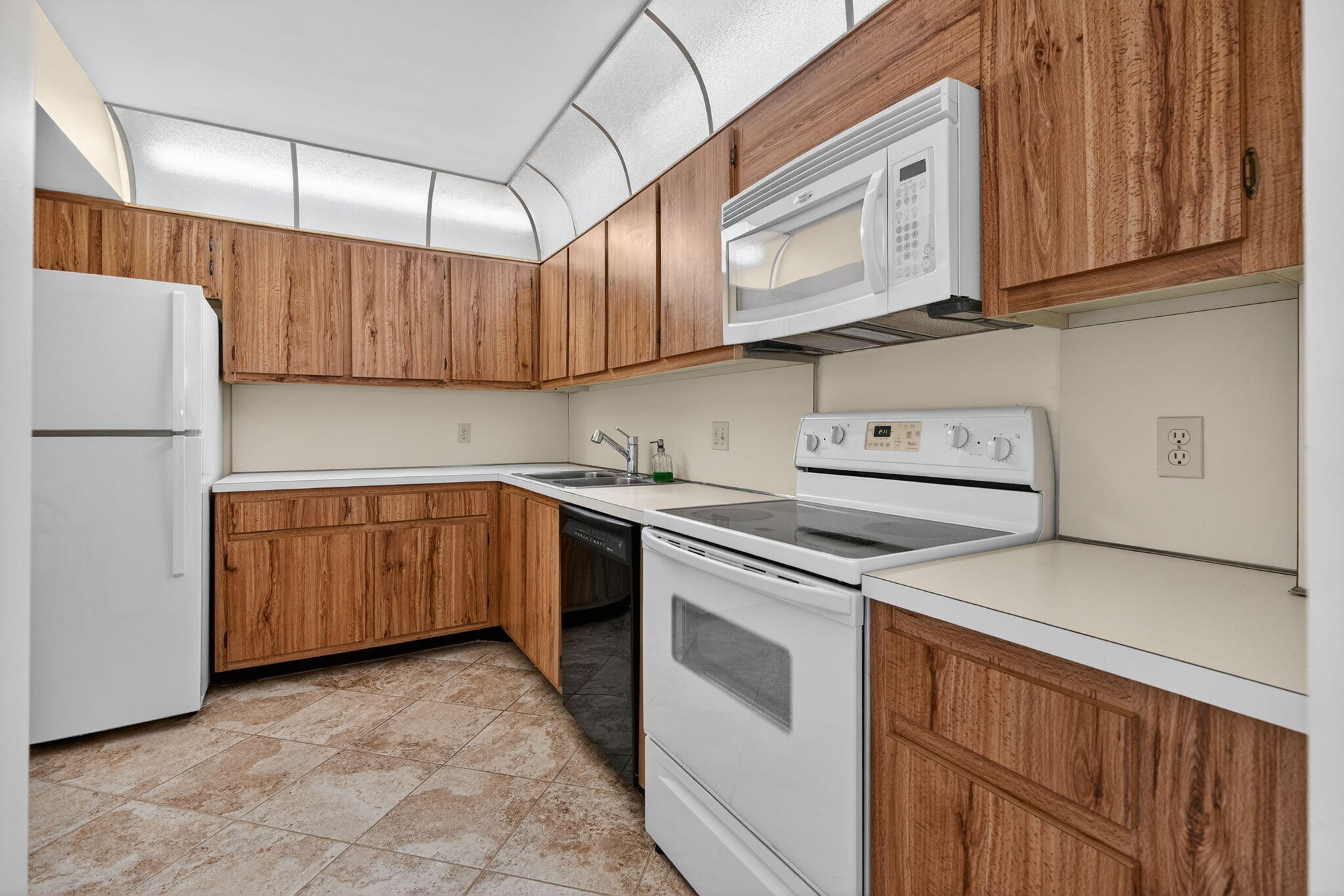 OCEAN TRAIL CONDO II - Residential