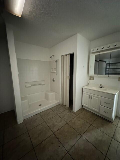 PINE HOLLOW ESTATES - Residential