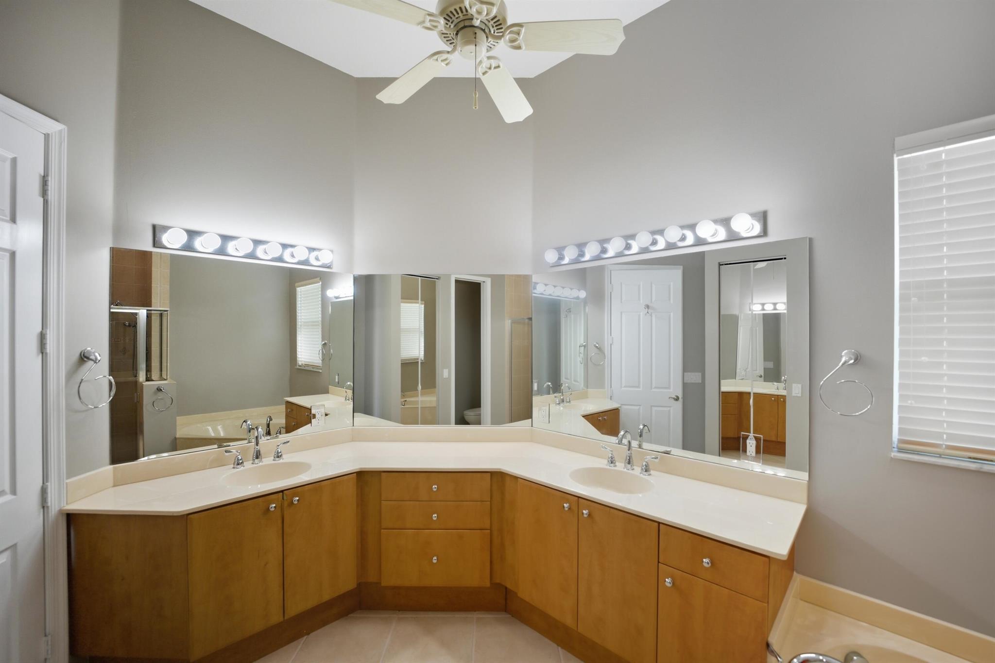 MAGNOLIA LAKES AT ST LUCI - Residential