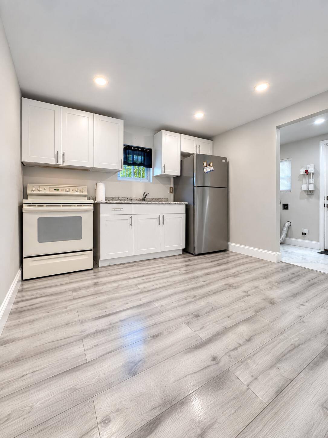 1028 18TH Street 0