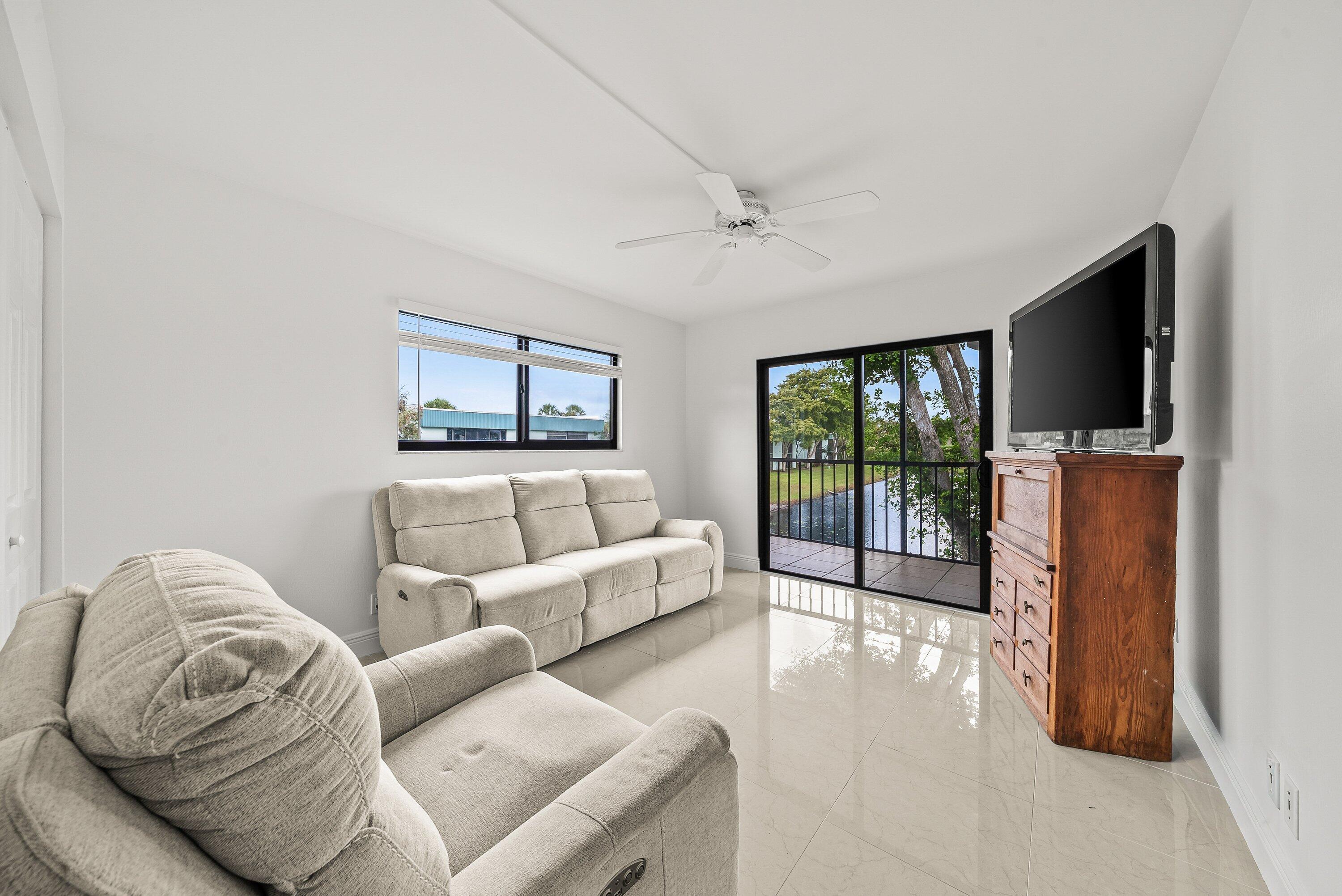 Lakes of Delray - Residential