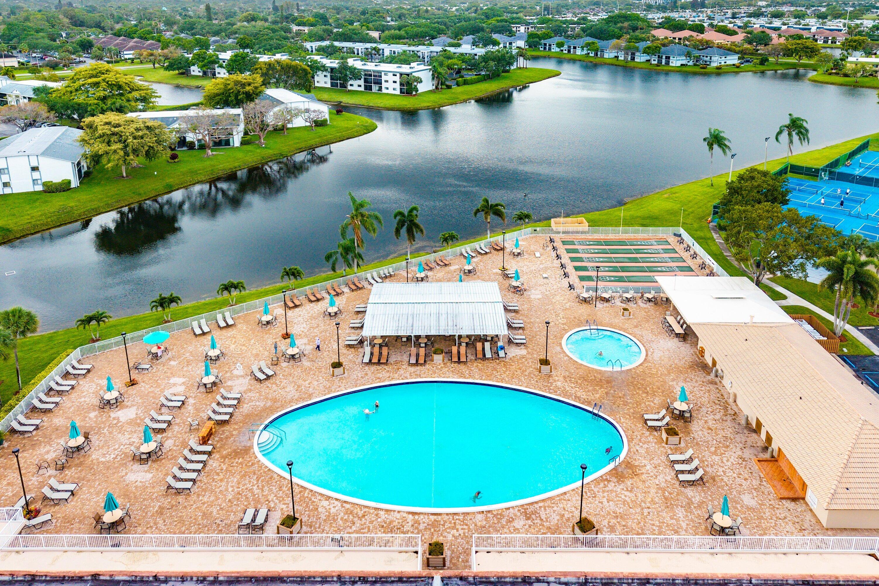 Lakes of Delray - Residential