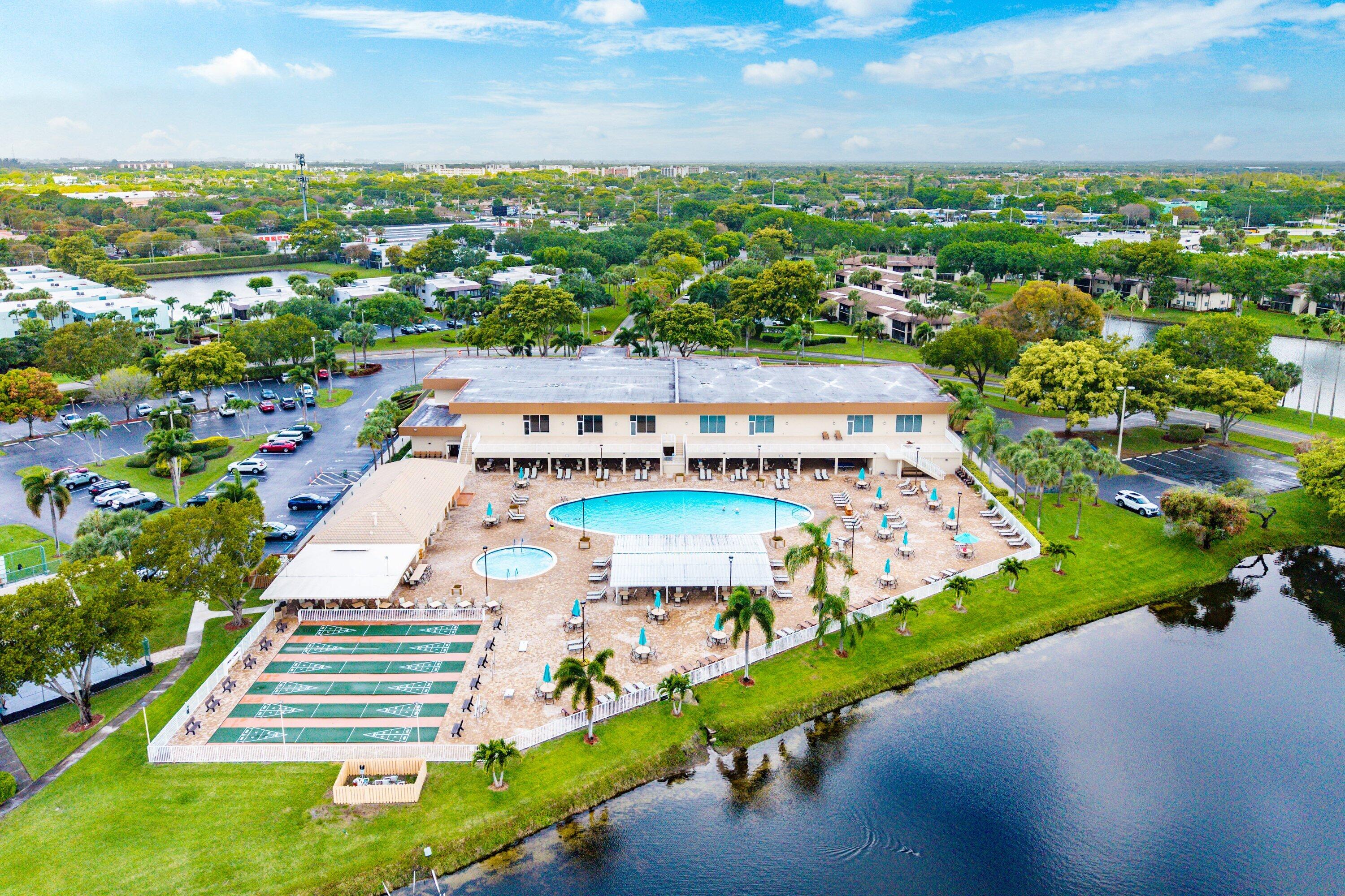 Lakes of Delray - Residential