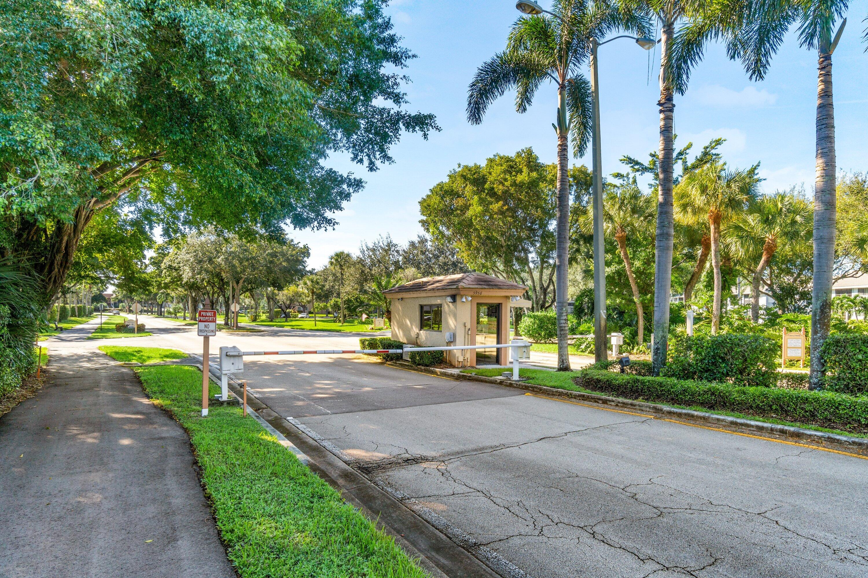 Lakes of Delray - Residential