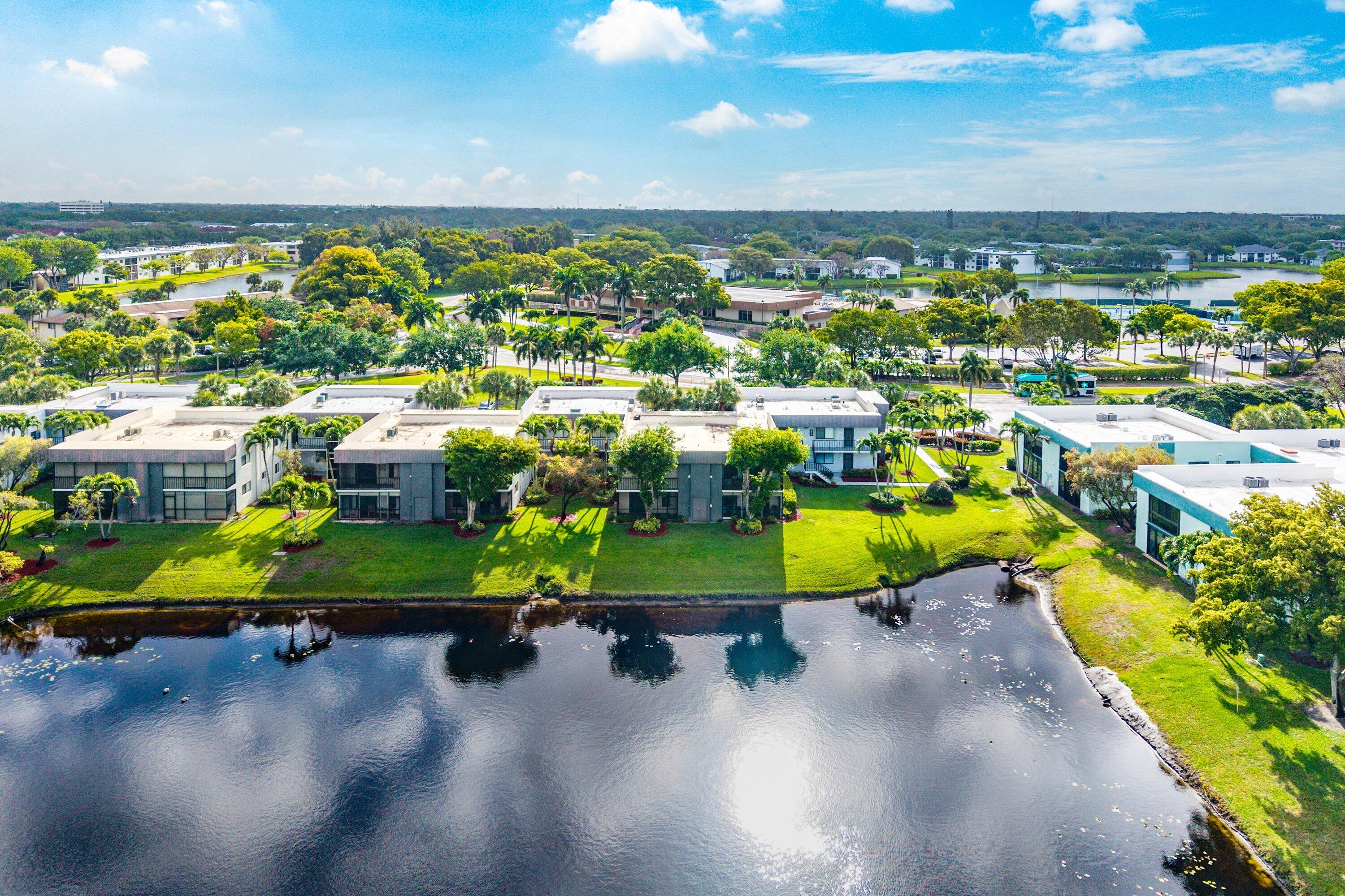 Lakes of Delray - Residential