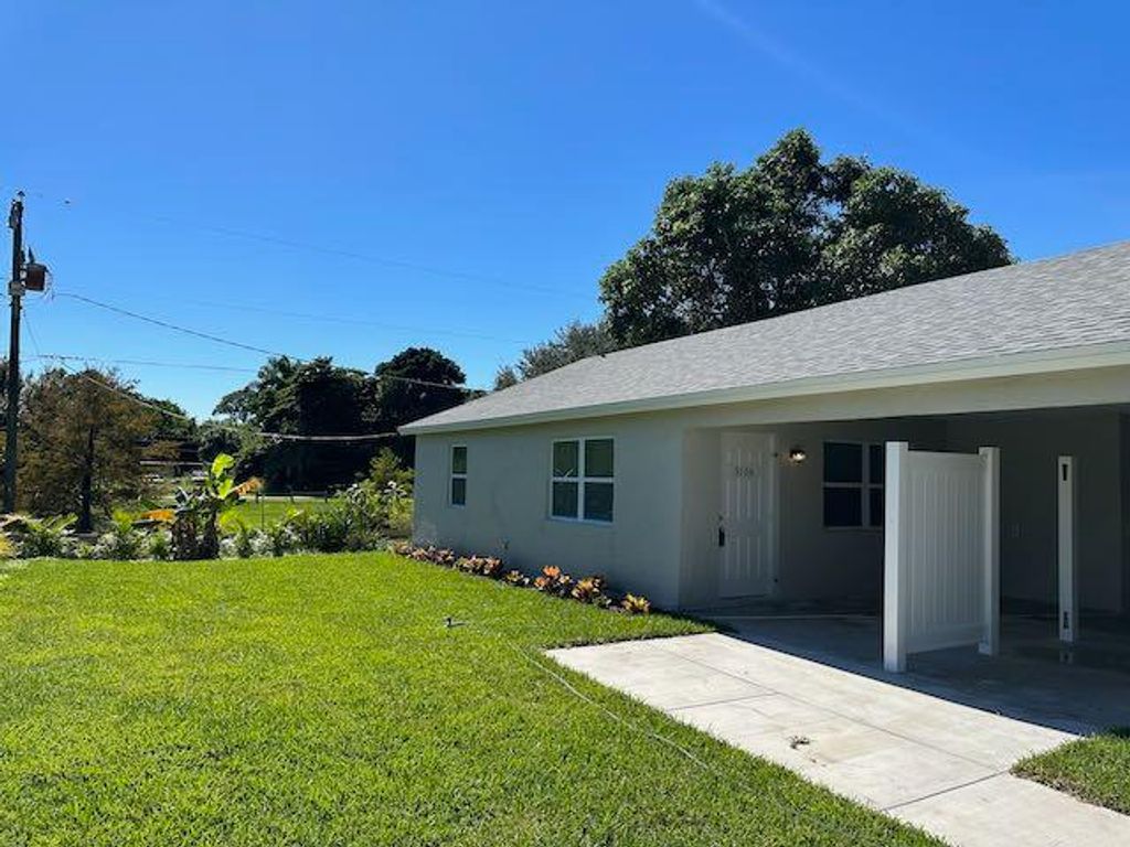 Photo of 3156 SE Garden Street #3156, Stuart, FL 34997 (MLS # R11032660)