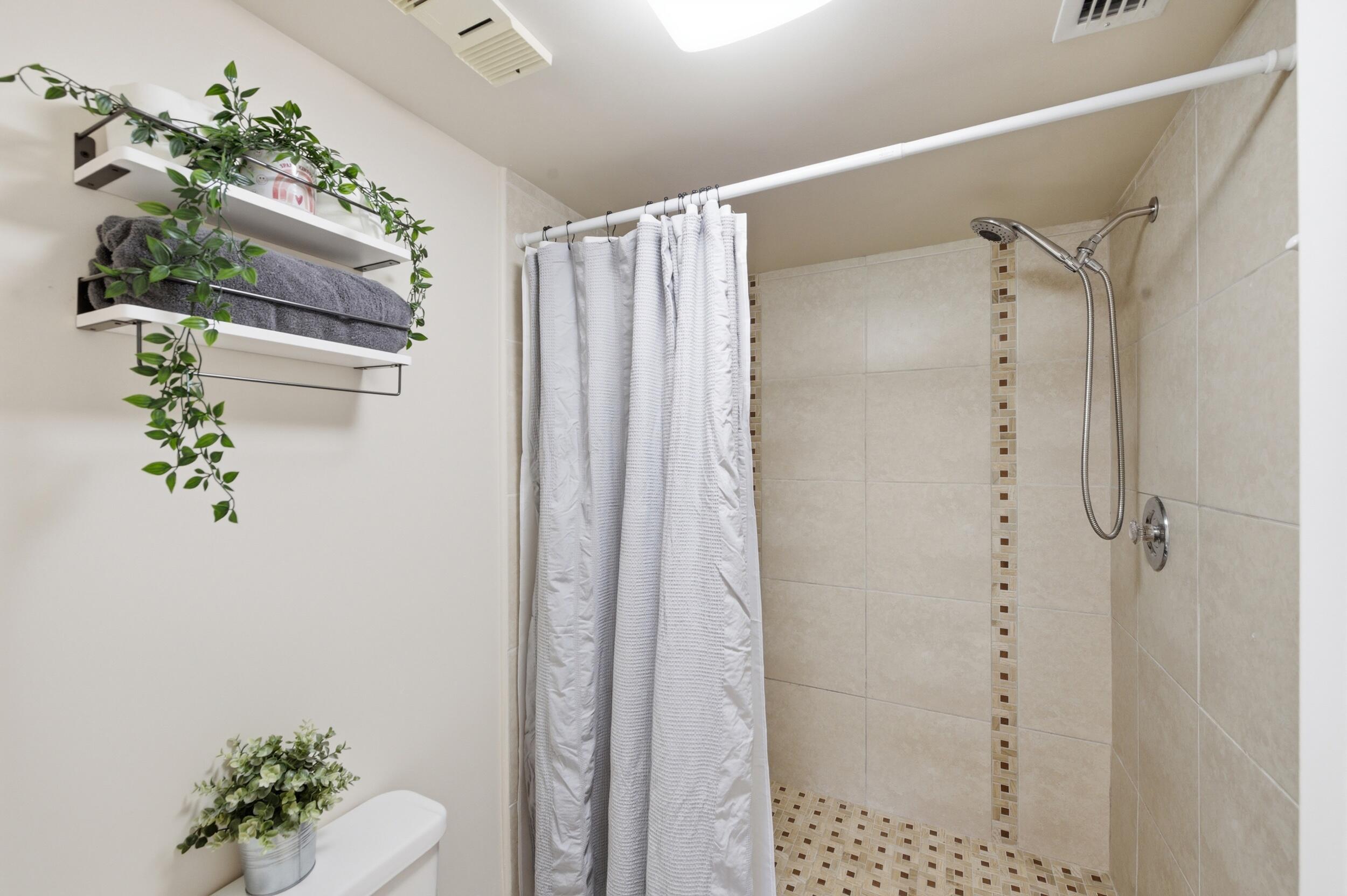 EMBASSY SQUARE CONDO - Residential