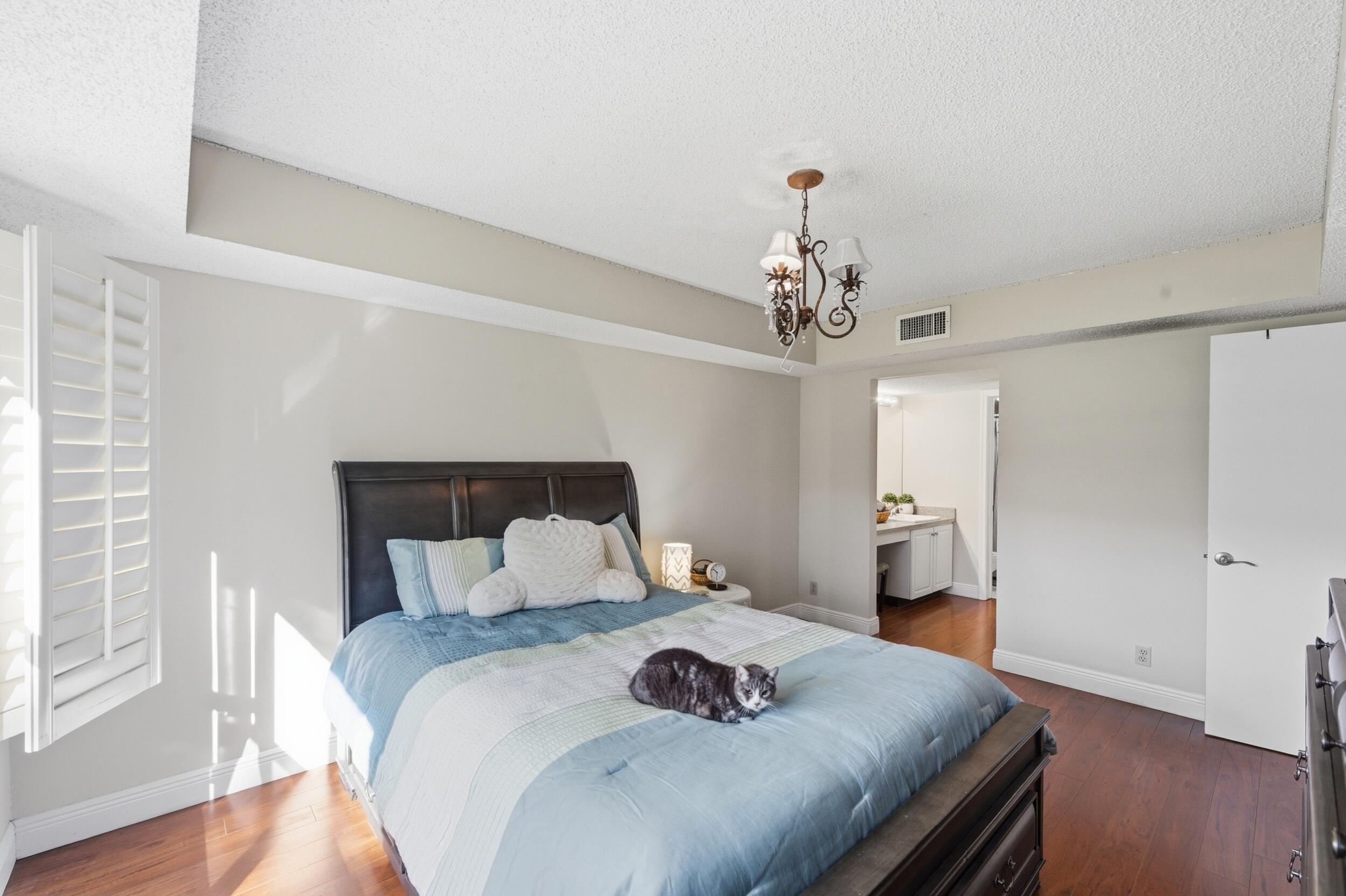 EMBASSY SQUARE CONDO - Residential