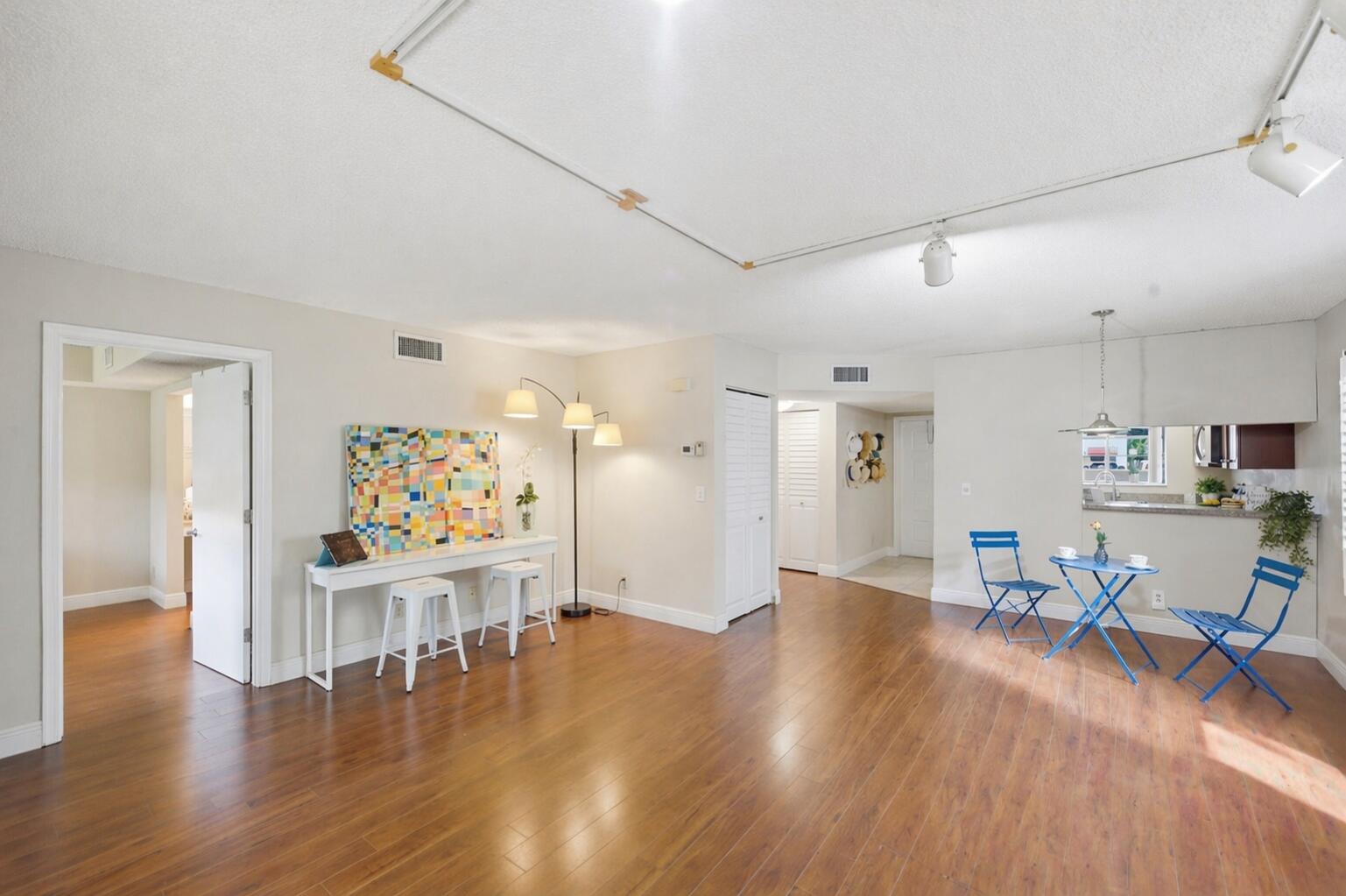 EMBASSY SQUARE CONDO - Residential