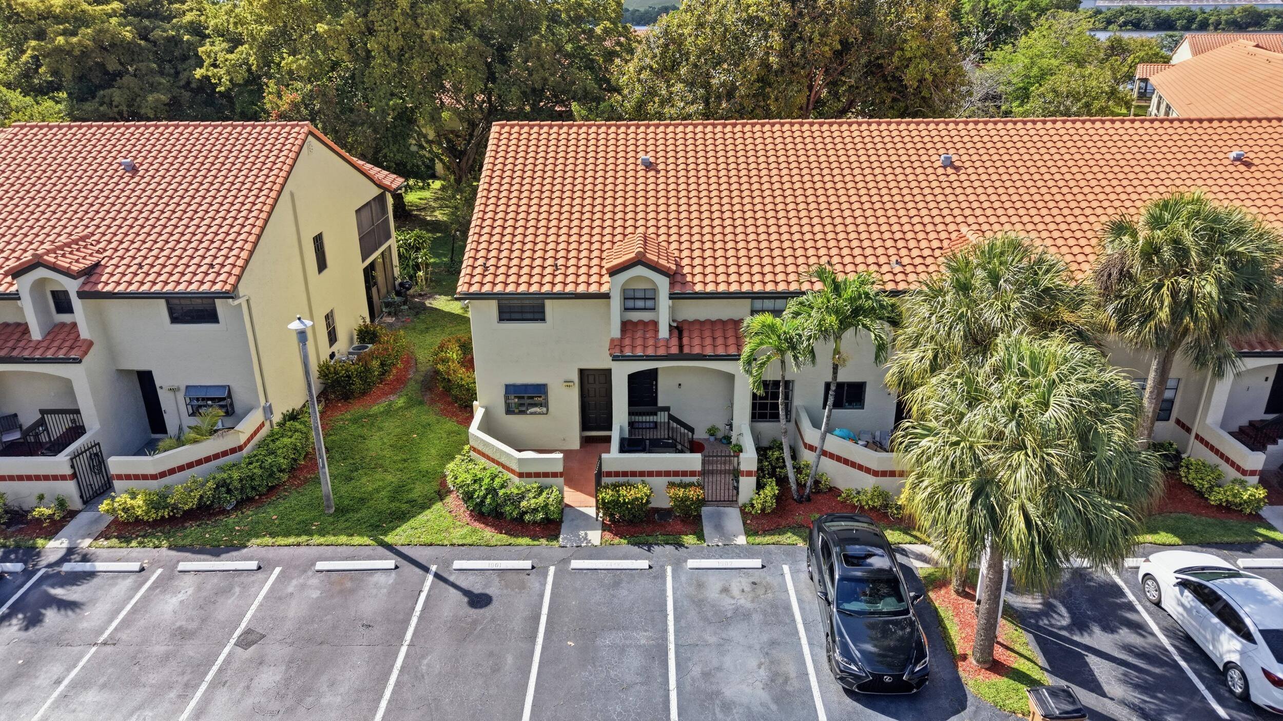 EMBASSY SQUARE CONDO - Residential