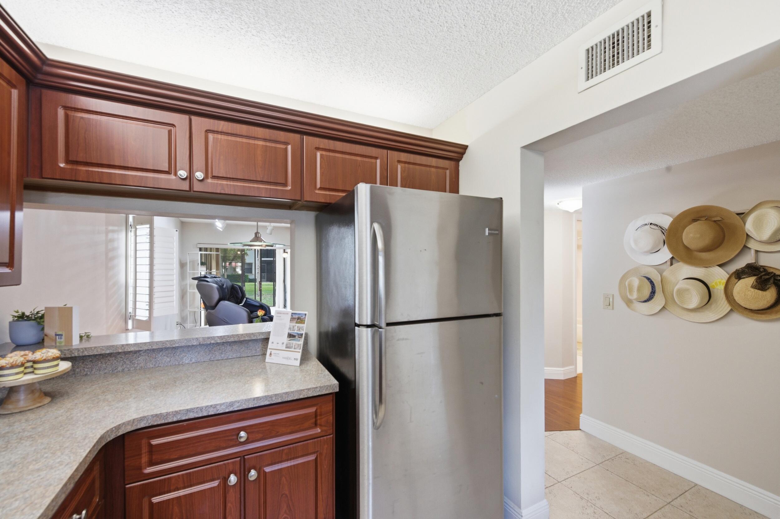 EMBASSY SQUARE CONDO - Residential