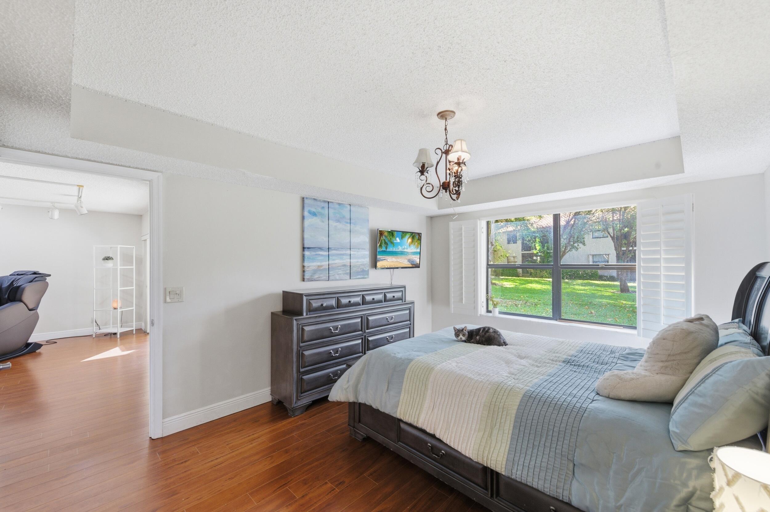 EMBASSY SQUARE CONDO - Residential