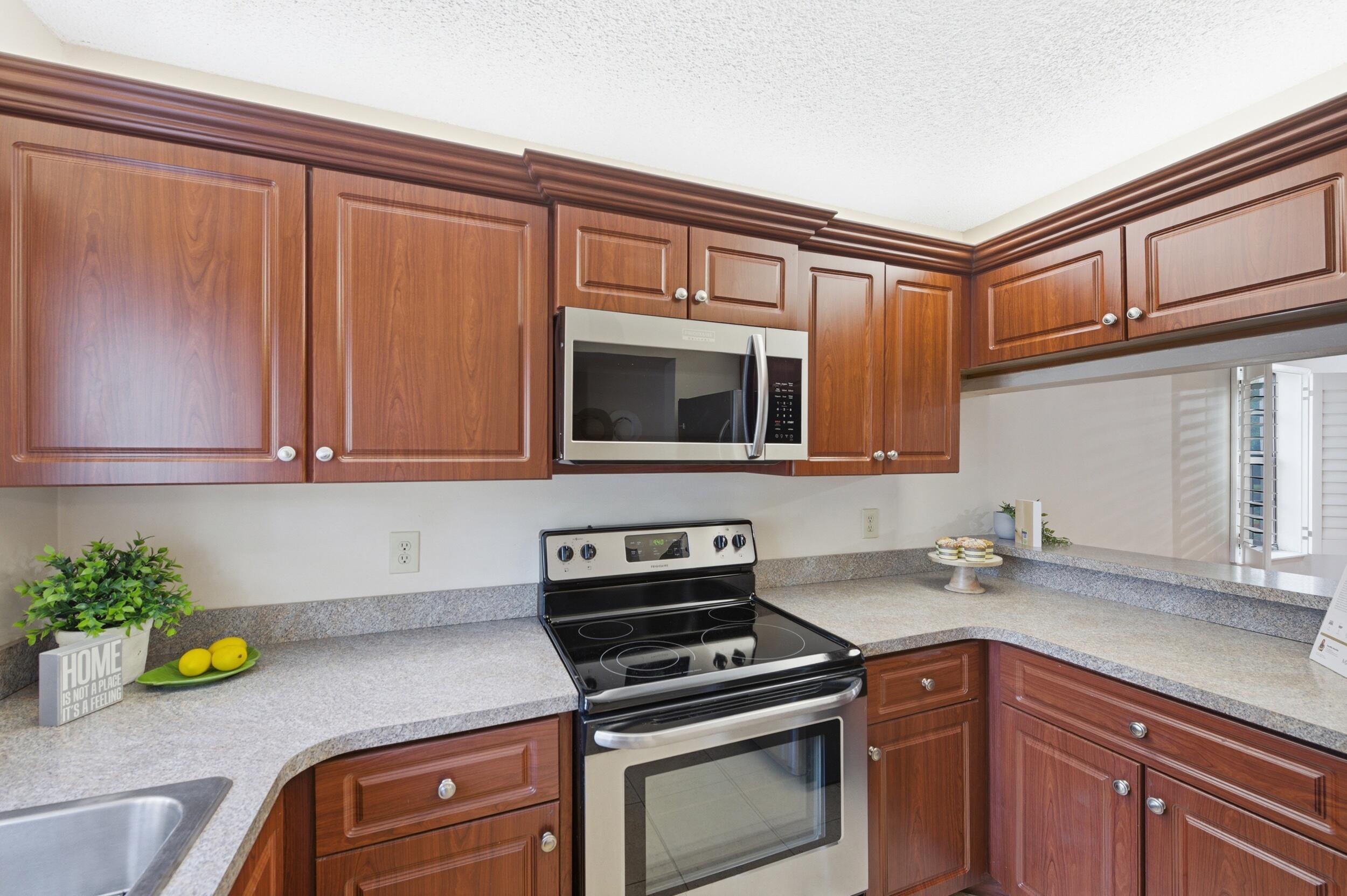 EMBASSY SQUARE CONDO - Residential