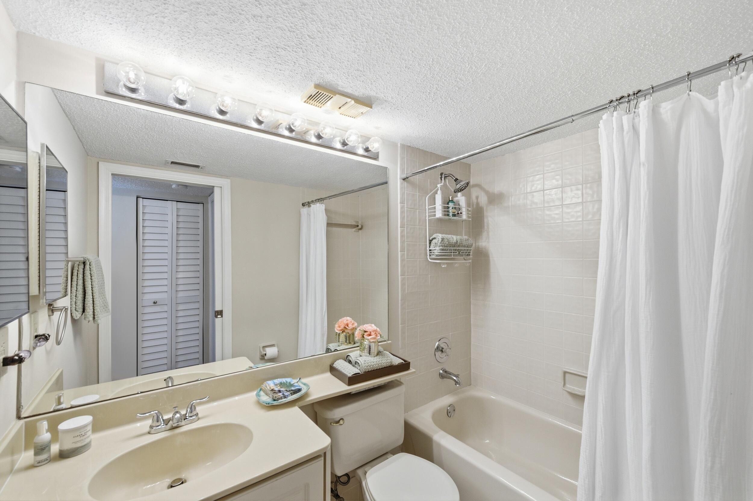 EMBASSY SQUARE CONDO - Residential