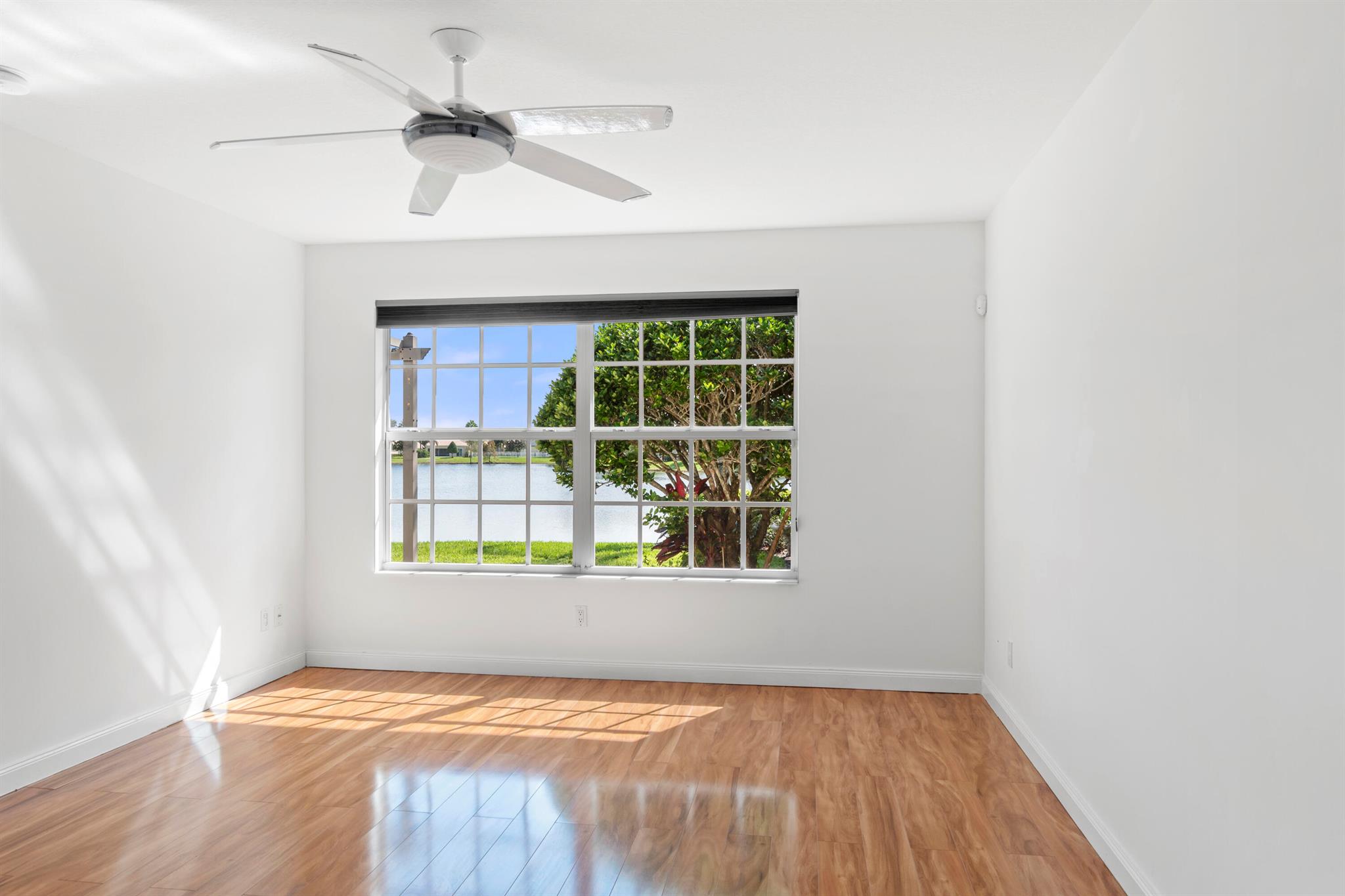 VILLAGEWALK OF WELLINGTON - Residential Lease