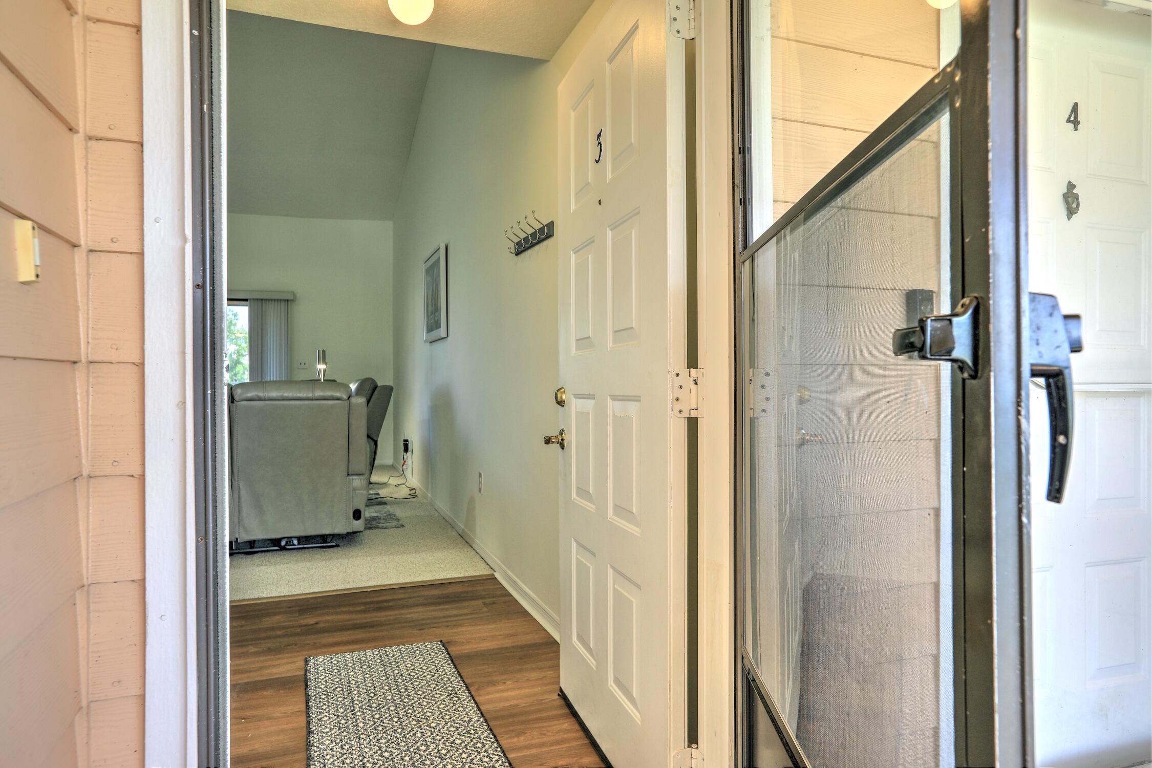 5720 Pelican Pointe Drive 3