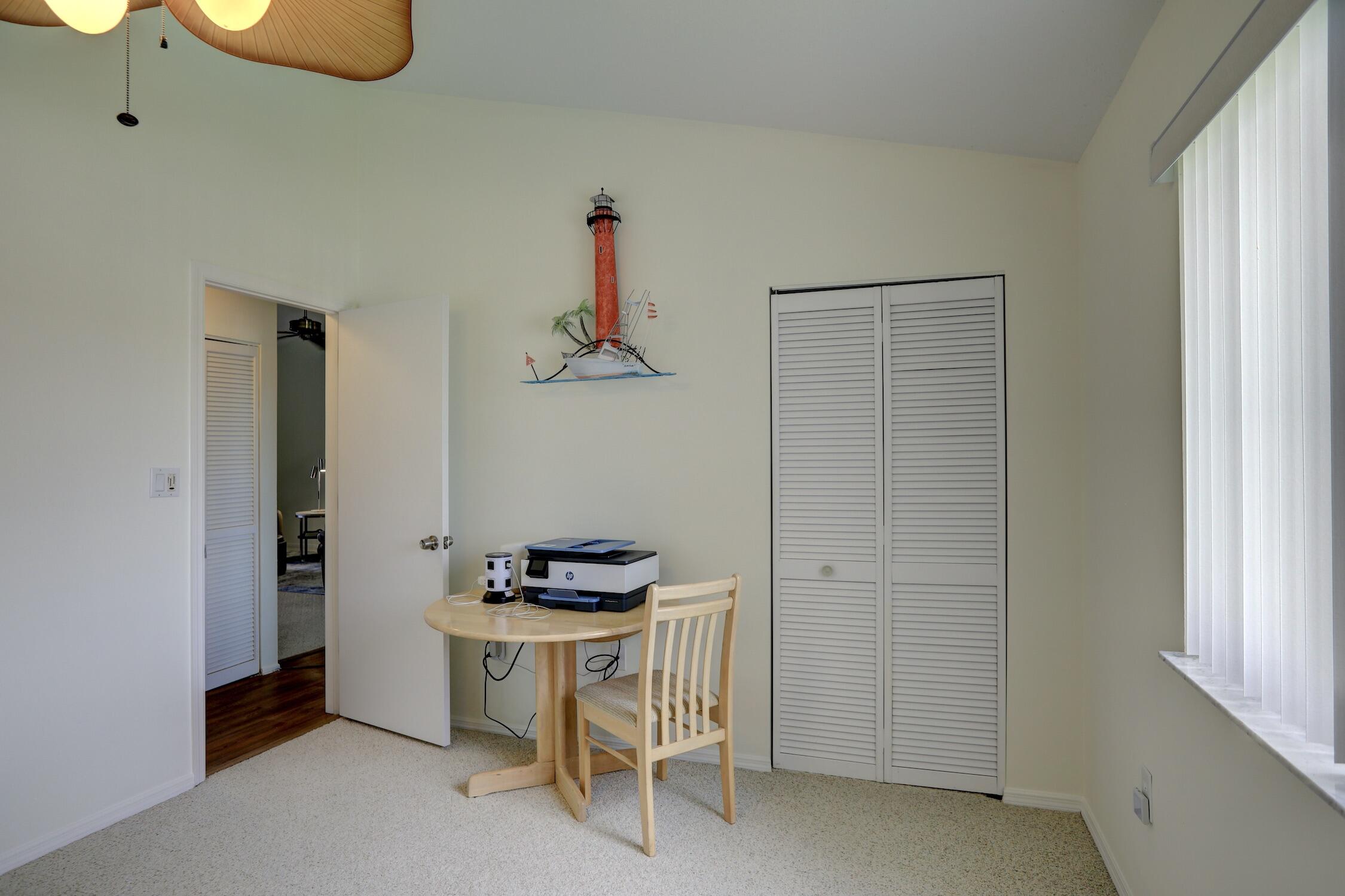 PELICAN POINTE OF SEBASTIAN V - Residential