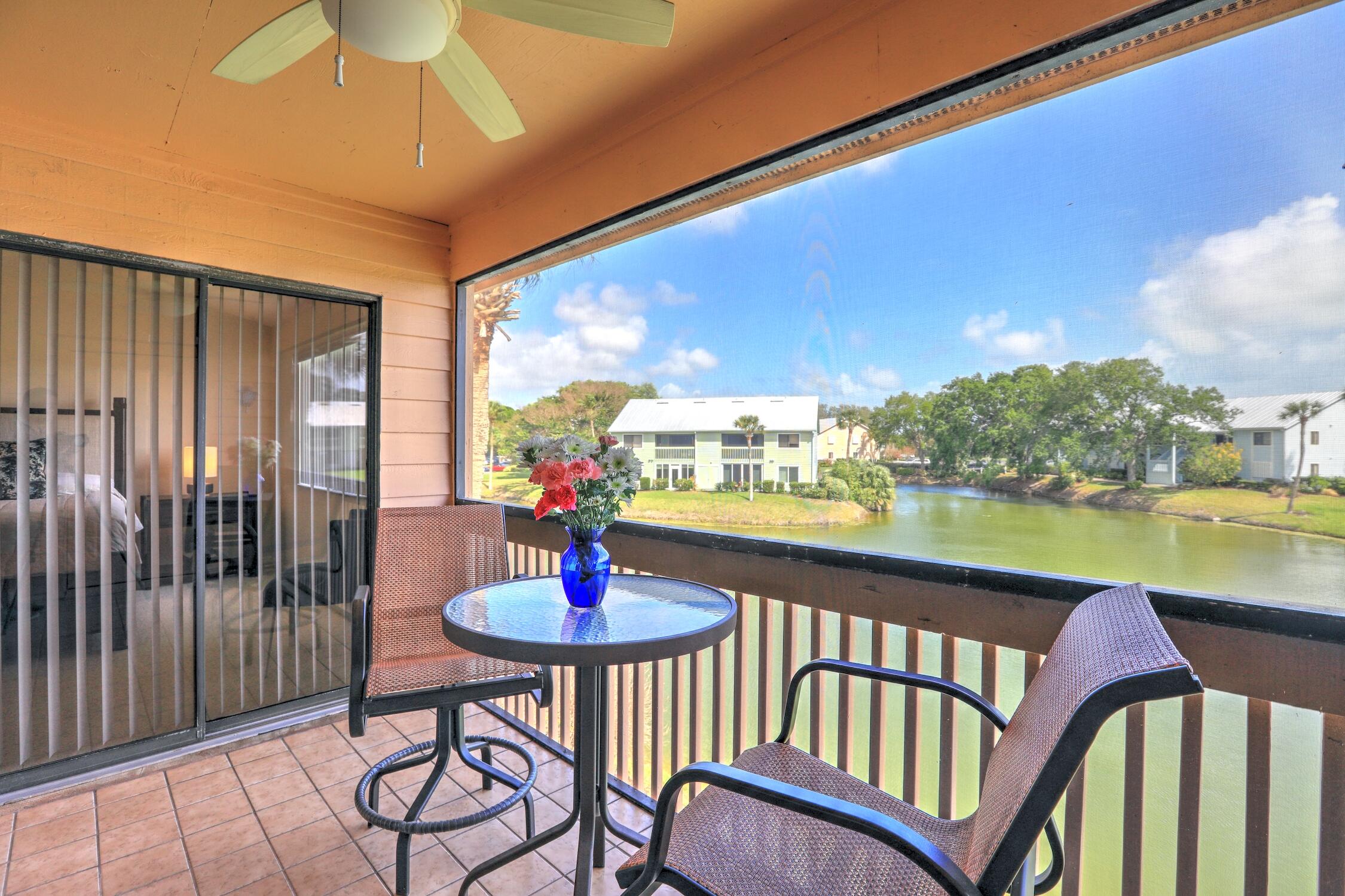 PELICAN POINTE OF SEBASTIAN V - Residential