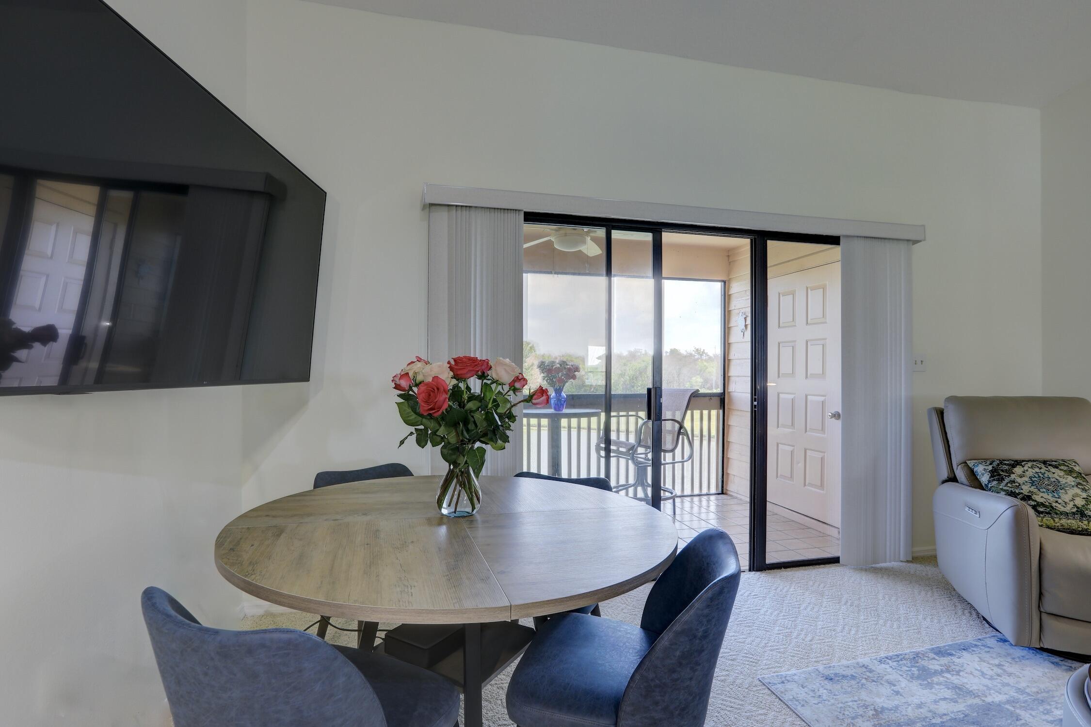 PELICAN POINTE OF SEBASTIAN V - Residential