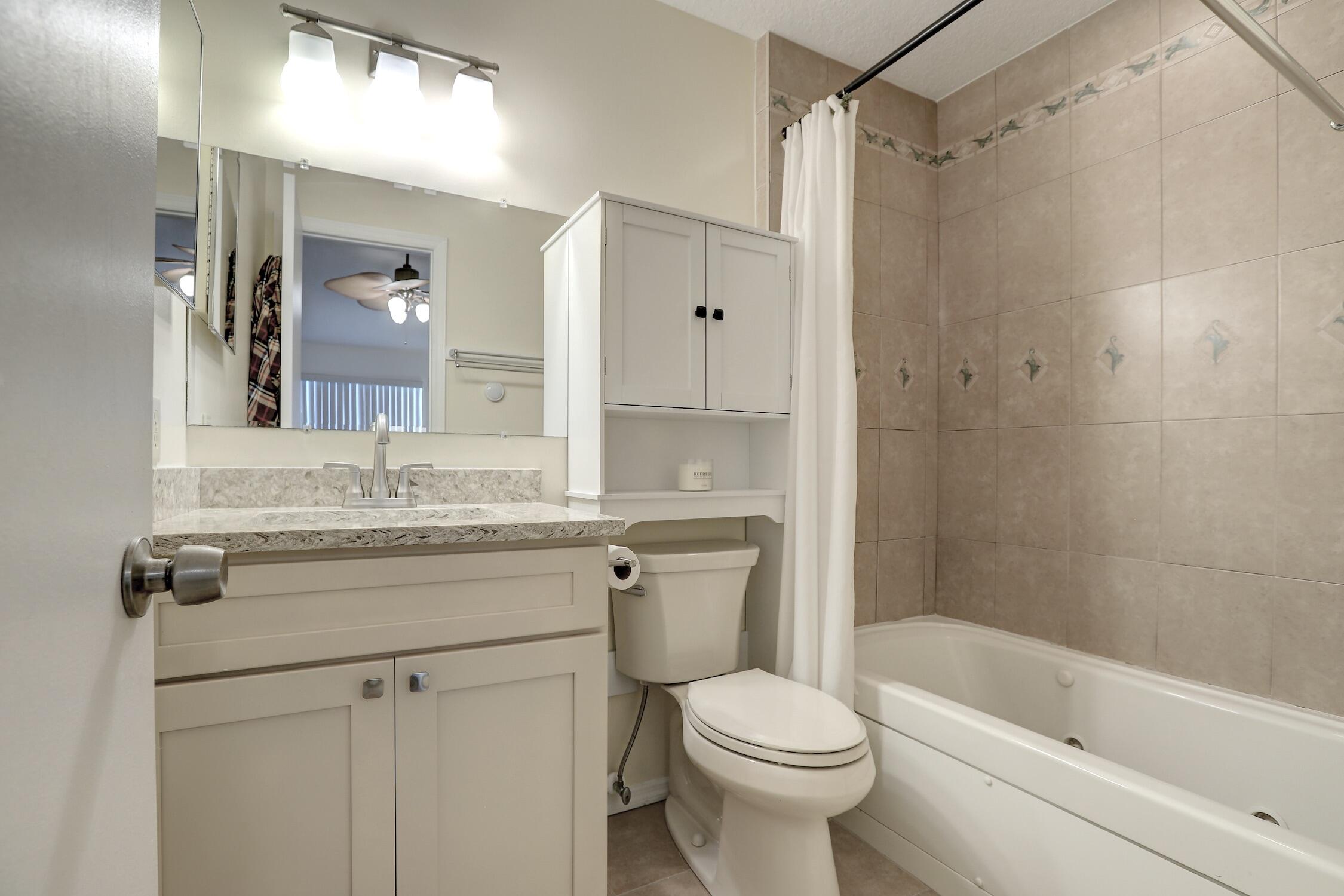 PELICAN POINTE OF SEBASTIAN V - Residential