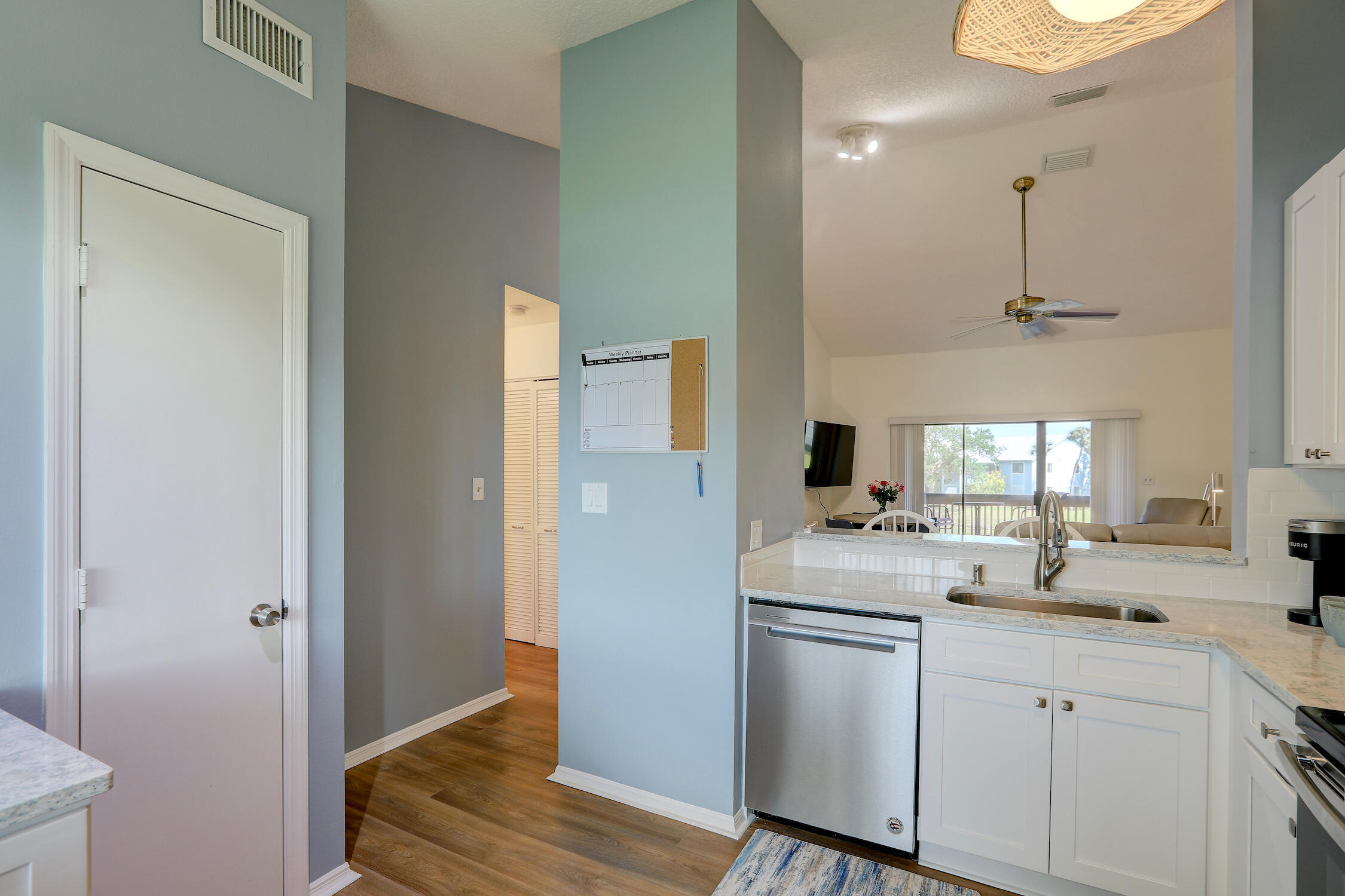 PELICAN POINTE OF SEBASTIAN V - Residential