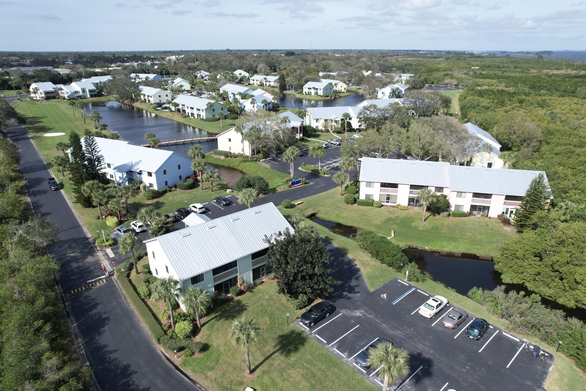 PELICAN POINTE OF SEBASTIAN V - Residential