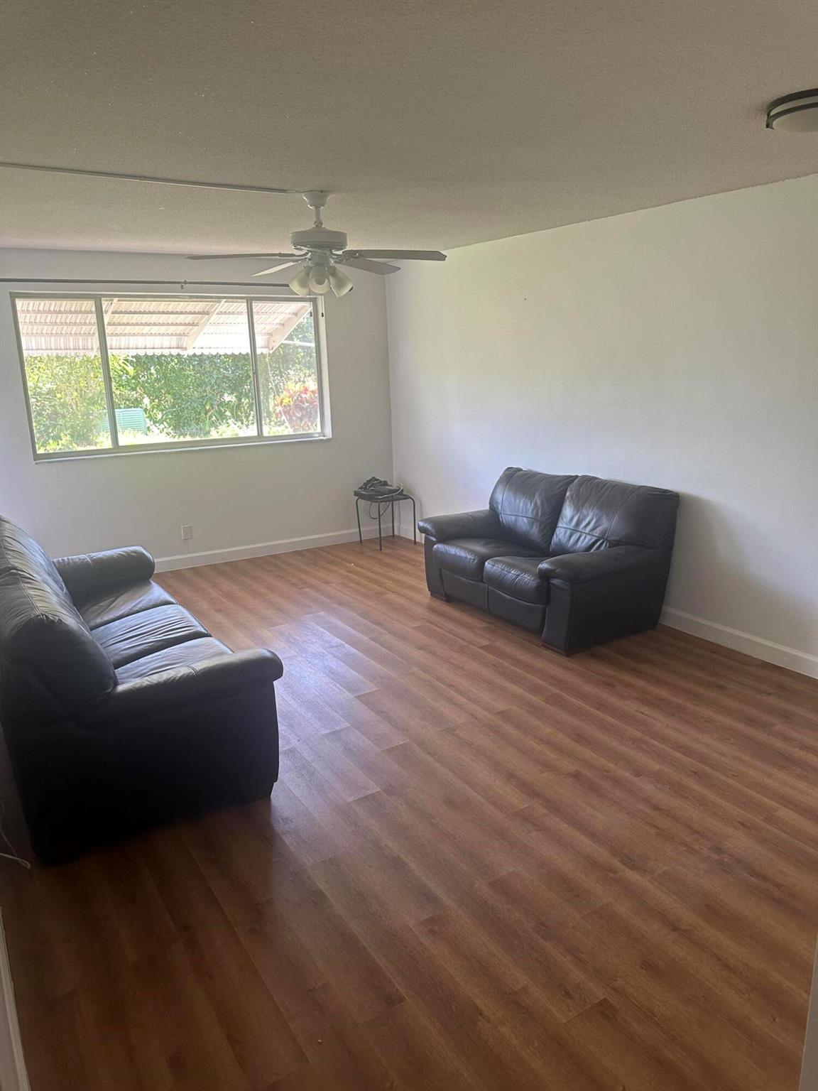 Lake Clarke Gardens  Cond - Residential