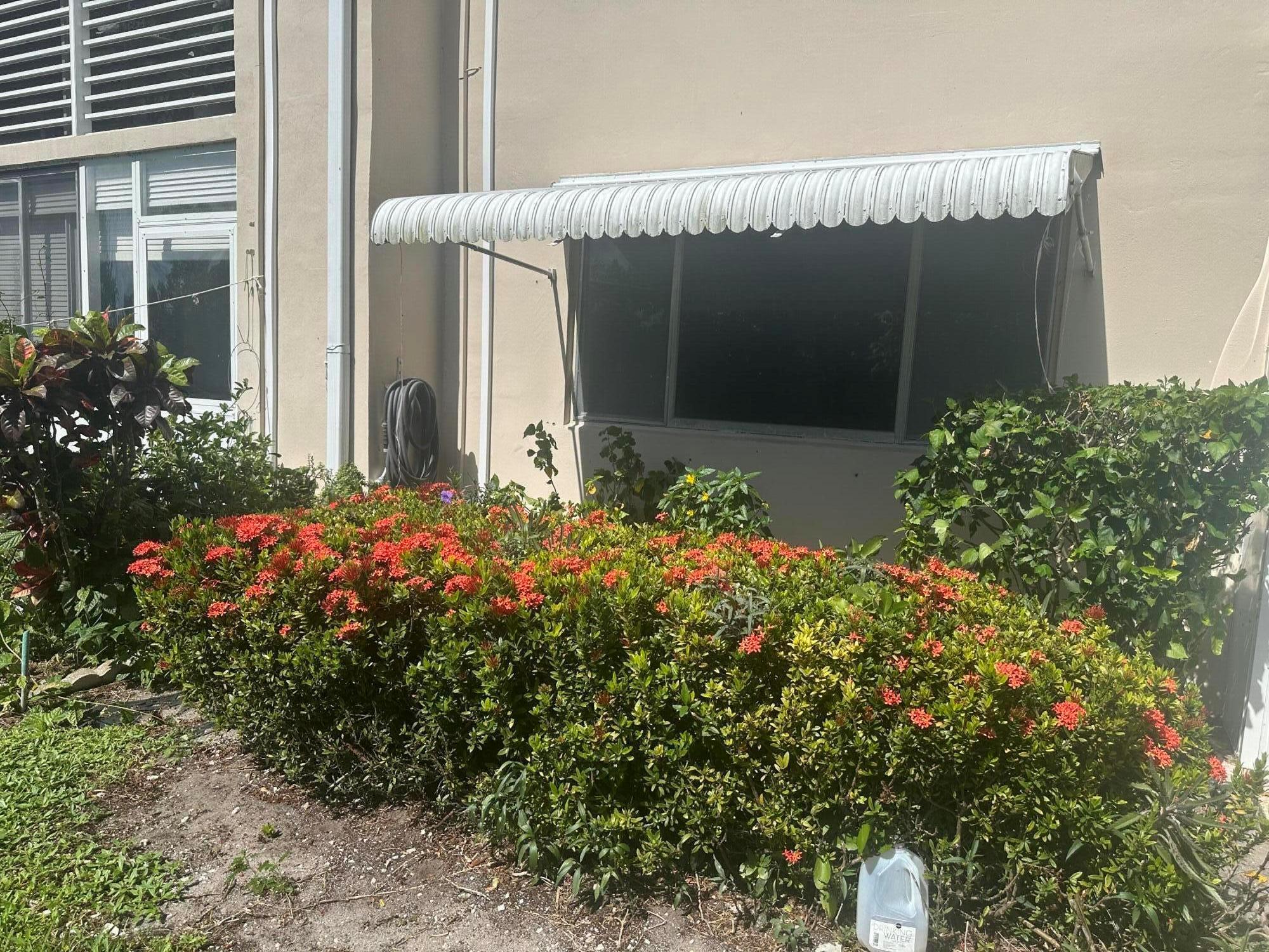 Lake Clarke Gardens  Cond - Residential
