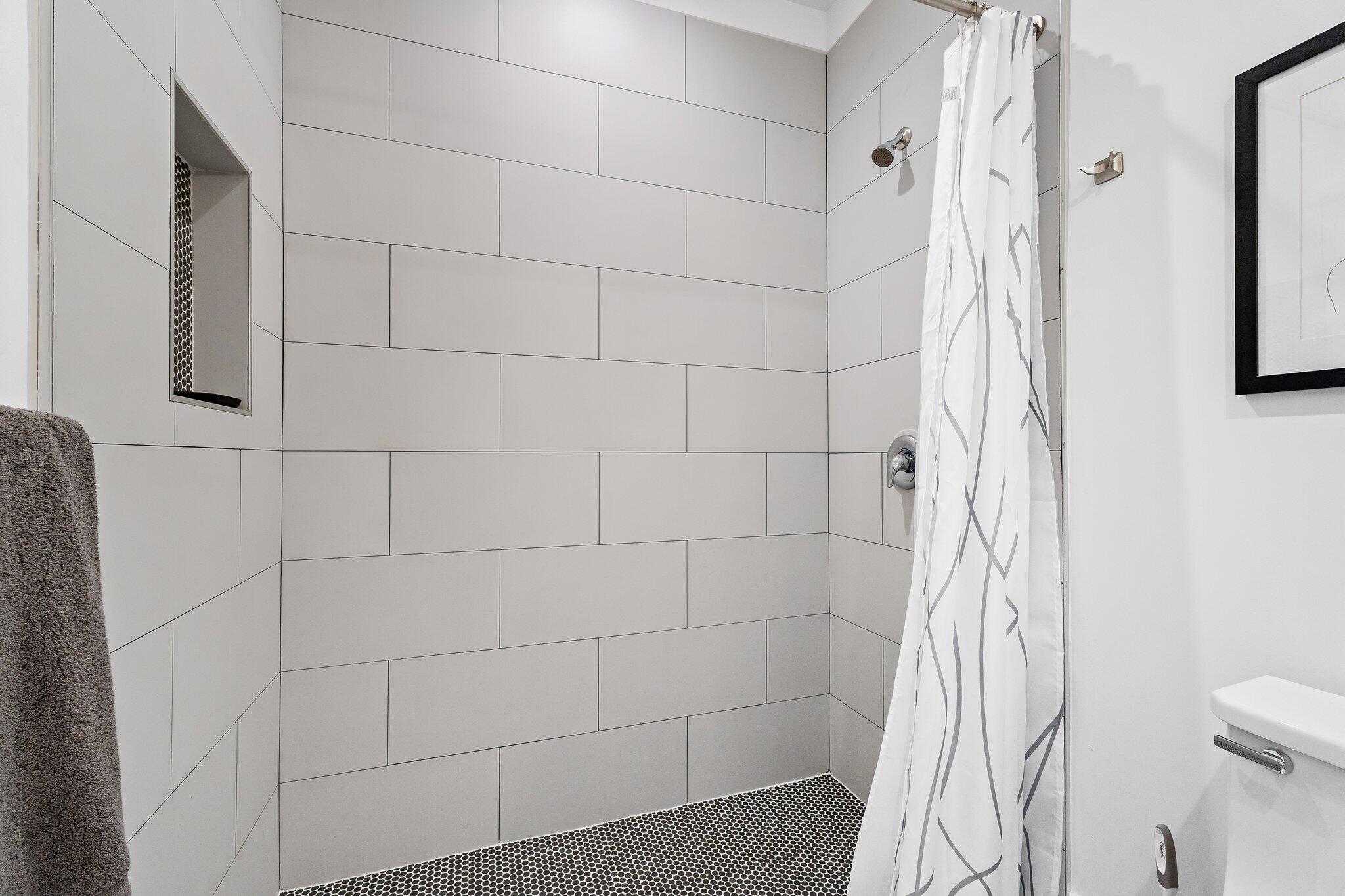 ABYSSINIA PARK - Residential Lease