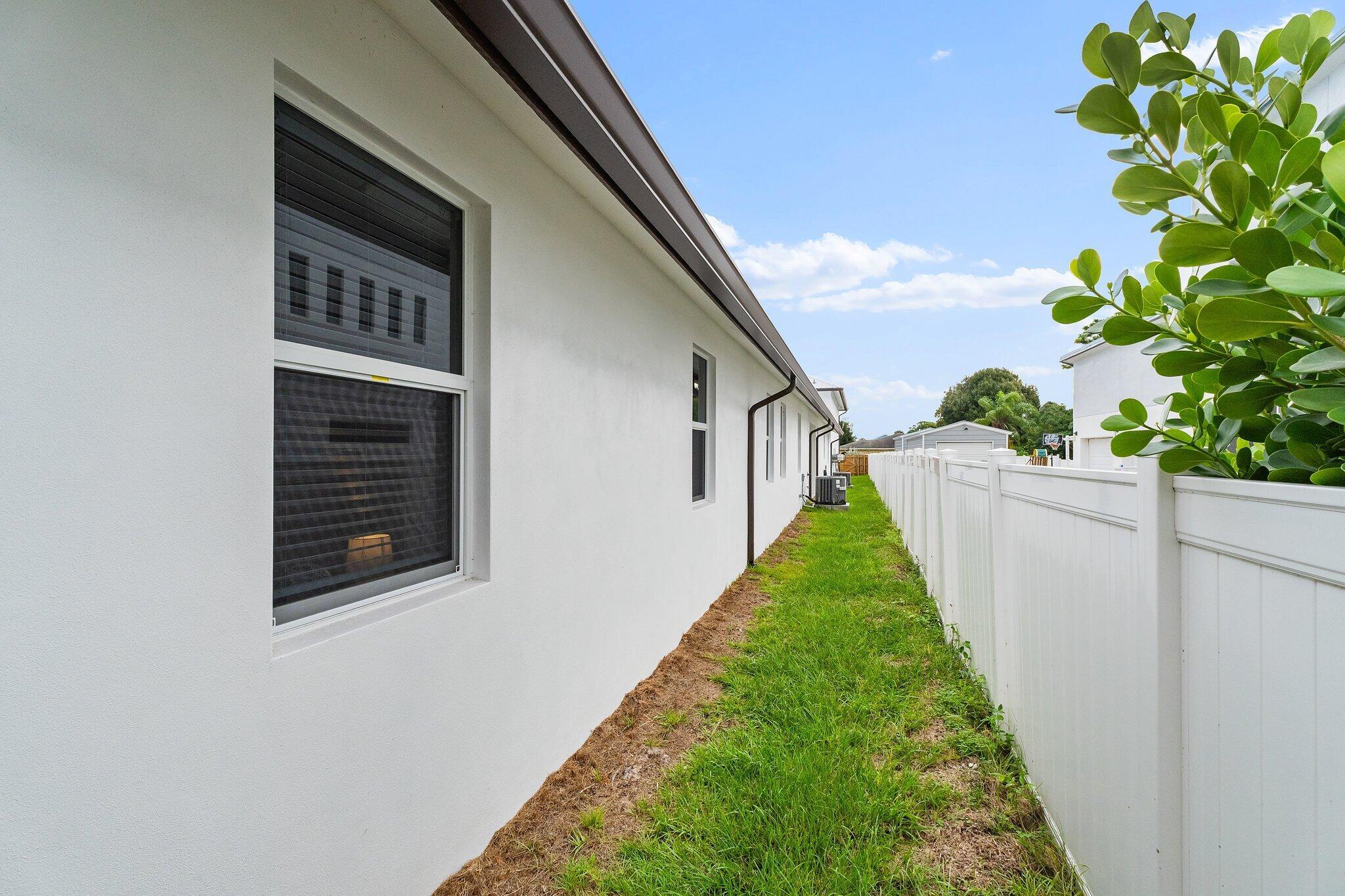 ABYSSINIA PARK - Residential Lease