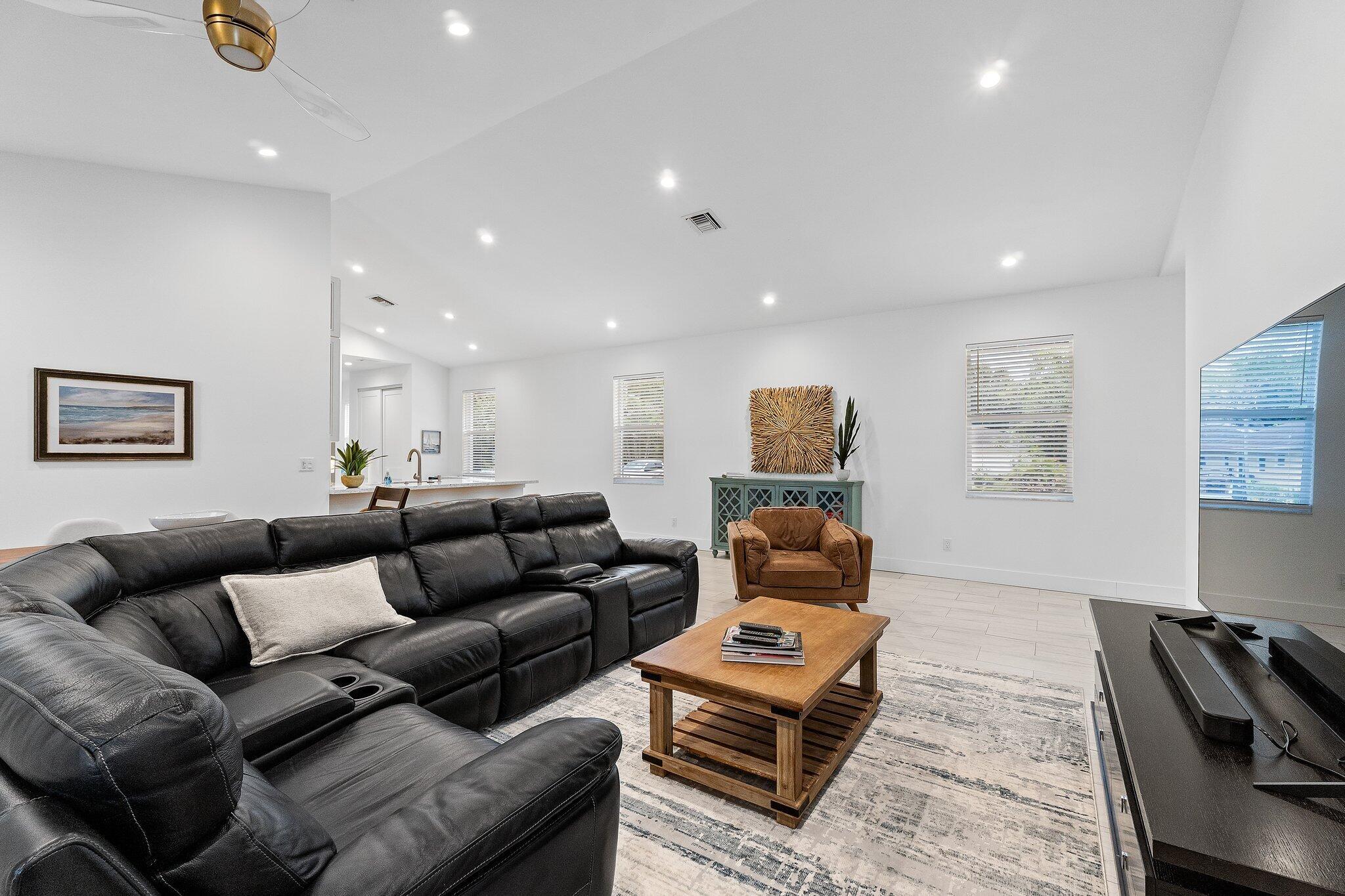 ABYSSINIA PARK - Residential Lease