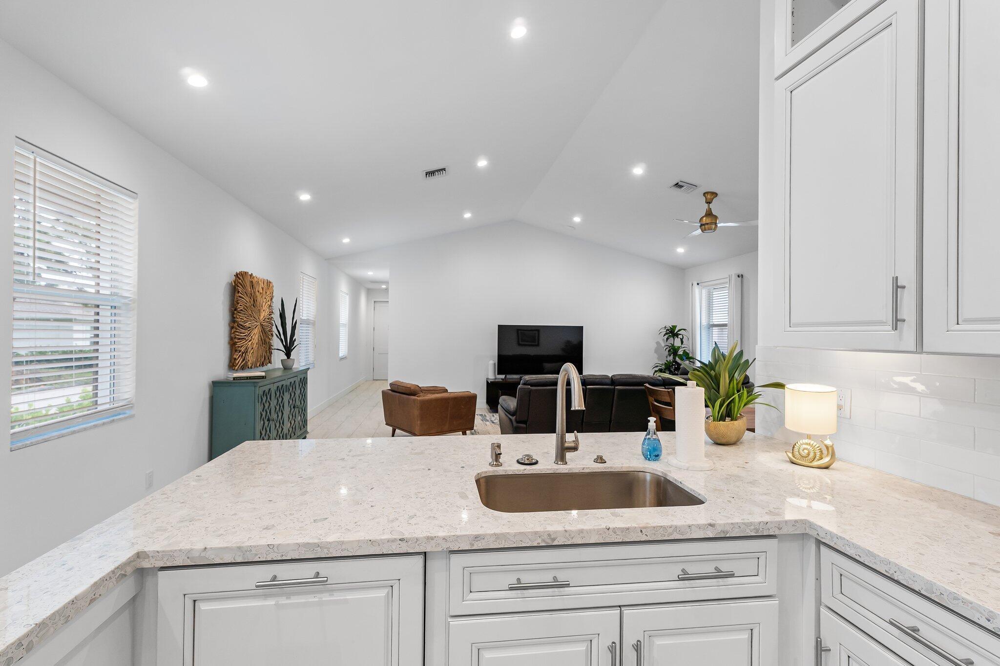 ABYSSINIA PARK - Residential Lease