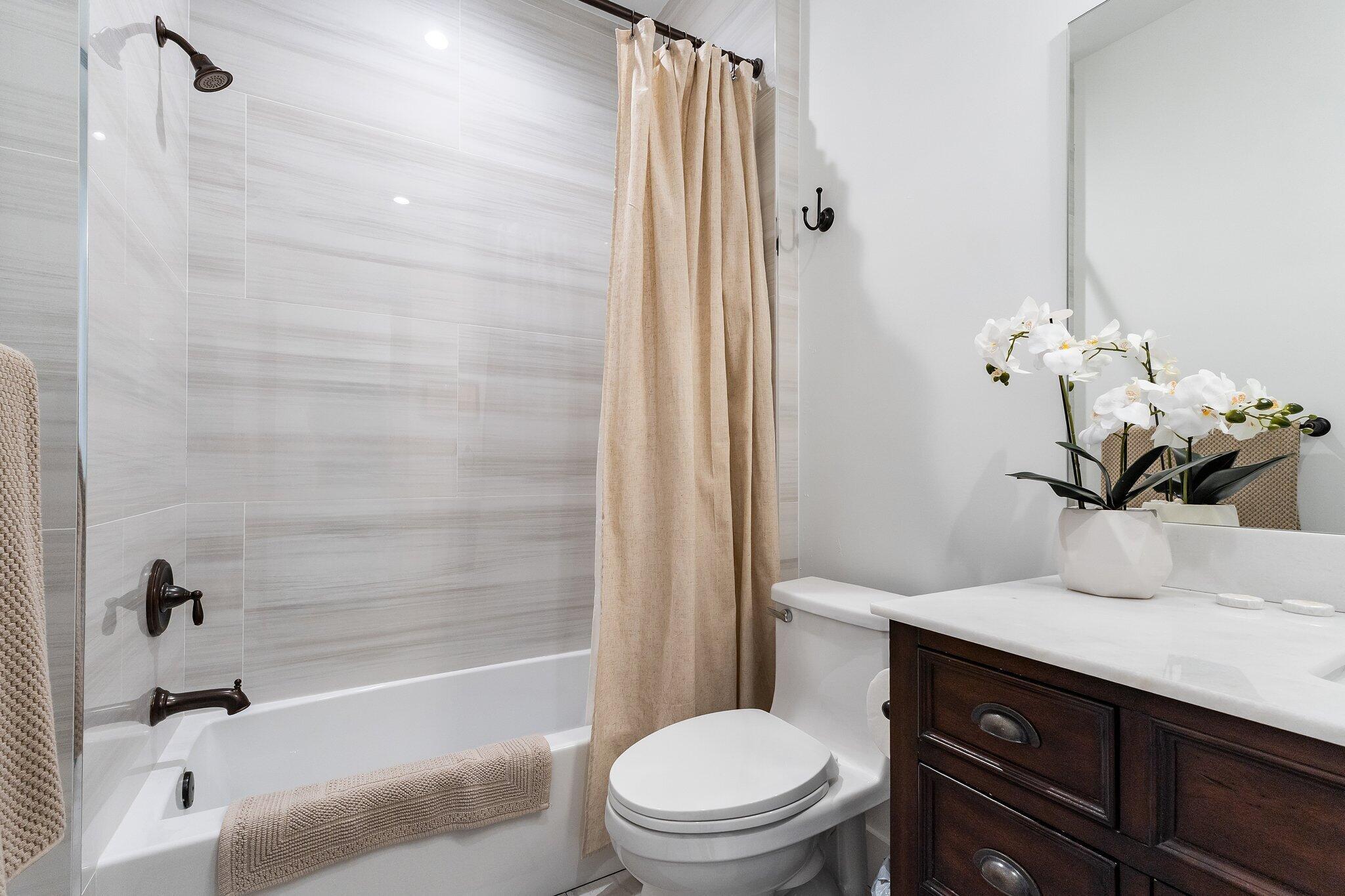 ABYSSINIA PARK - Residential Lease