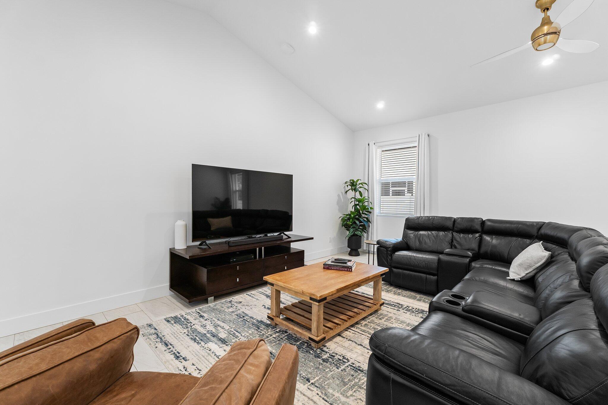 ABYSSINIA PARK - Residential Lease