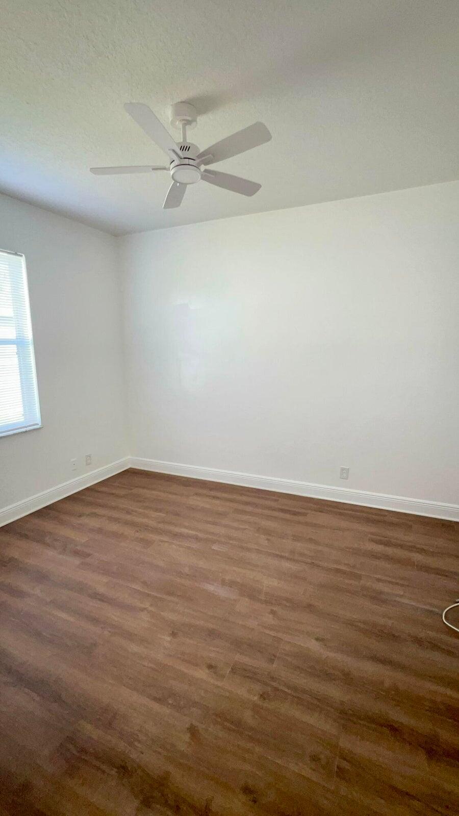 OLIVE TREE PAR 6B - Residential Lease