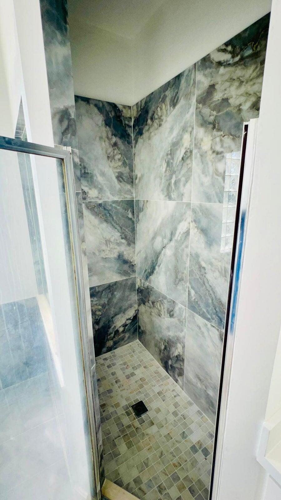 OLIVE TREE PAR 6B - Residential Lease